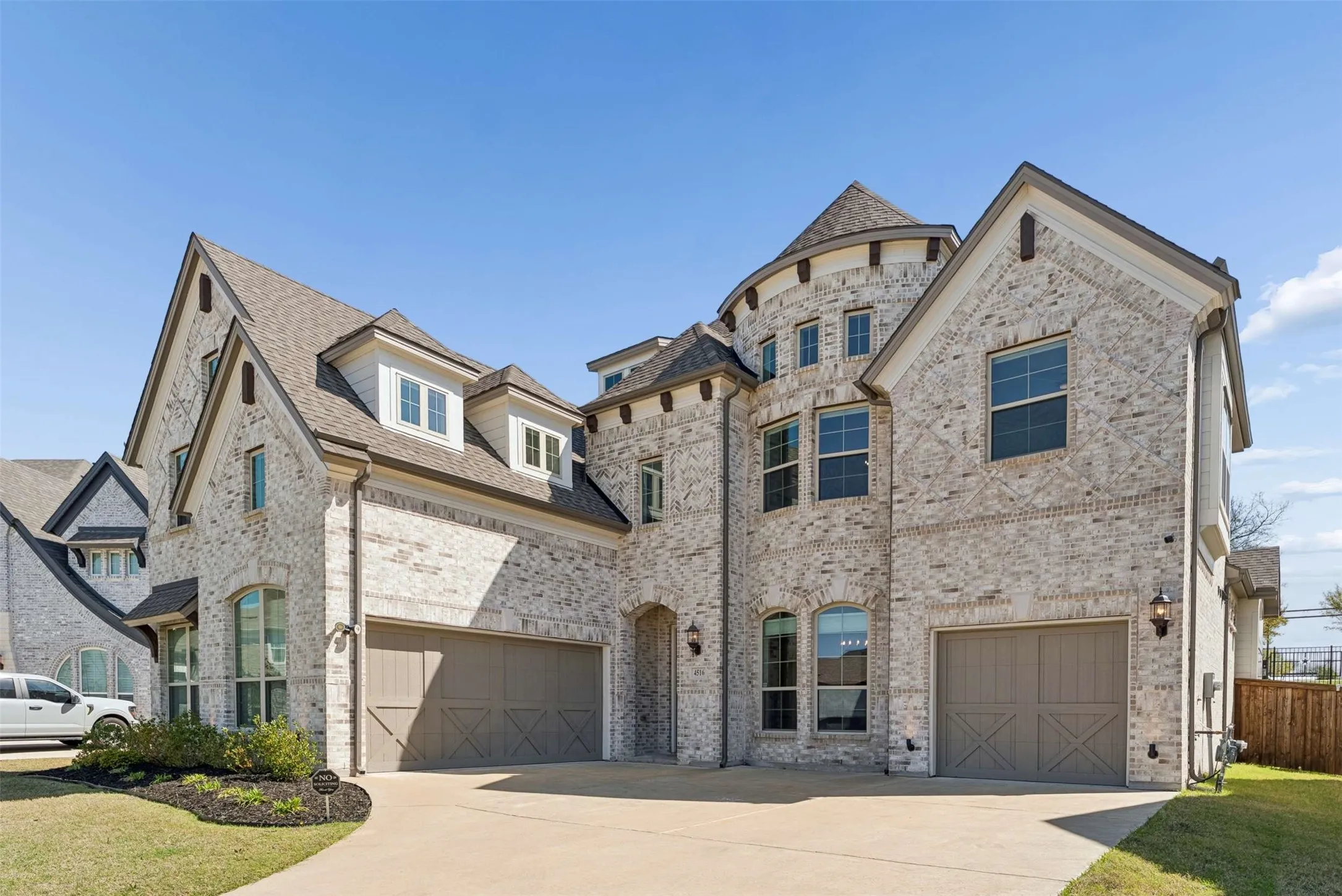 Single Family Residence For Sale in Rockwall County , 4516 Ravenbank Drive, Rockwall, Texas 75087, 5 Bedroom, 4 Bathroom, 3 Garage spaces, 3,887 Sqft, built in 2021, mls#21403767, Real Estate Agent in Rockwall, Homes For Sale in Rockwall county, Homes For Sale in Rockwall, Realtor in Rockwall Texas, Real Estate Brokerage Independent Realty Texas, Luminita Cordes Realtor