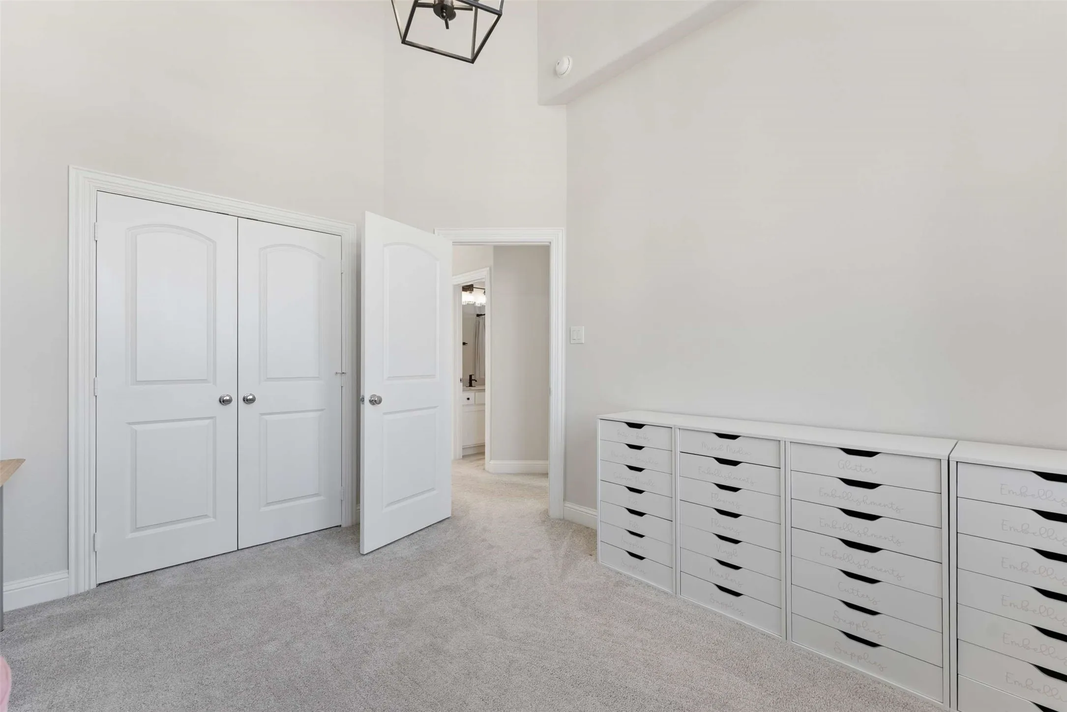 Single Family Residence For Sale in Rockwall County , 4516 Ravenbank Drive, Rockwall, Texas 75087, 5 Bedroom, 4 Bathroom, 3 Garage spaces, 3,887 Sqft, built in 2021, mls#21403767, Real Estate Agent in Rockwall, Homes For Sale in Rockwall county, Homes For Sale in Rockwall, Realtor in Rockwall Texas, Real Estate Brokerage Independent Realty Texas, Luminita Cordes Realtor