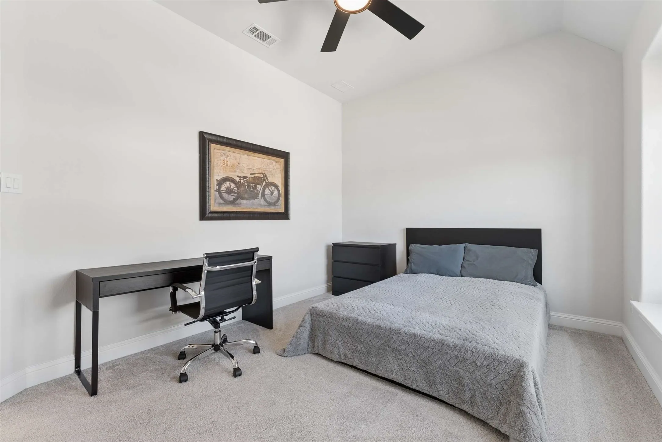 Single Family Residence For Sale in Rockwall County , 4516 Ravenbank Drive, Rockwall, Texas 75087, 5 Bedroom, 4 Bathroom, 3 Garage spaces, 3,887 Sqft, built in 2021, mls#21403767, Real Estate Agent in Rockwall, Homes For Sale in Rockwall county, Homes For Sale in Rockwall, Realtor in Rockwall Texas, Real Estate Brokerage Independent Realty Texas, Luminita Cordes Realtor