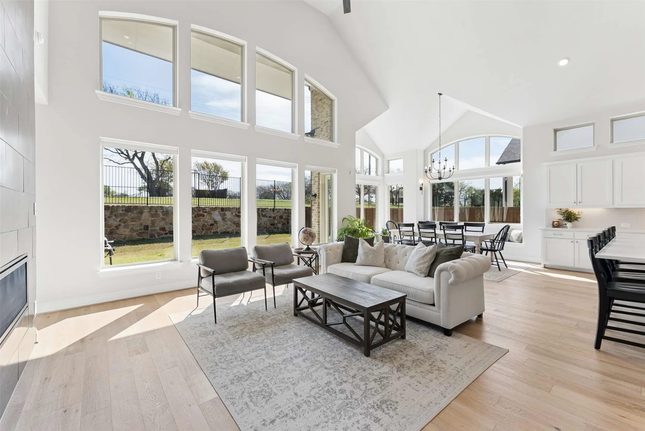 Single Family Residence For Sale in Rockwall County , 4516 Ravenbank Drive, Rockwall, Texas 75087, 5 Bedroom, 4 Bathroom, 3 Garage spaces, 3,887 Sqft, built in 2021, mls#21403767, Real Estate Agent in Rockwall, Homes For Sale in Rockwall county, Homes For Sale in Rockwall, Realtor in Rockwall Texas, Real Estate Brokerage Independent Realty Texas, Luminita Cordes Realtor