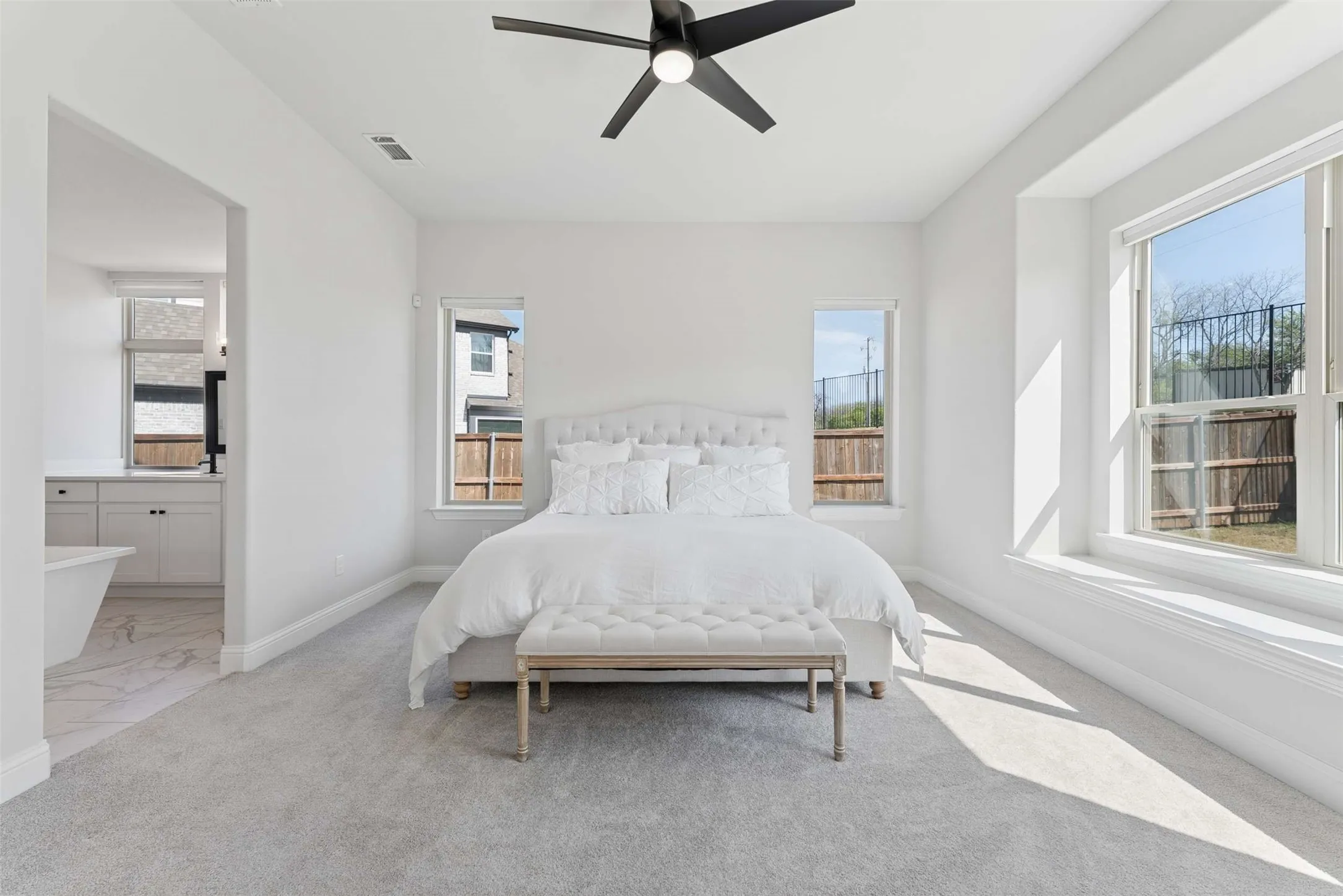 Single Family Residence For Sale in Rockwall County , 4516 Ravenbank Drive, Rockwall, Texas 75087, 5 Bedroom, 4 Bathroom, 3 Garage spaces, 3,887 Sqft, built in 2021, mls#21403767, Real Estate Agent in Rockwall, Homes For Sale in Rockwall county, Homes For Sale in Rockwall, Realtor in Rockwall Texas, Real Estate Brokerage Independent Realty Texas, Luminita Cordes Realtor