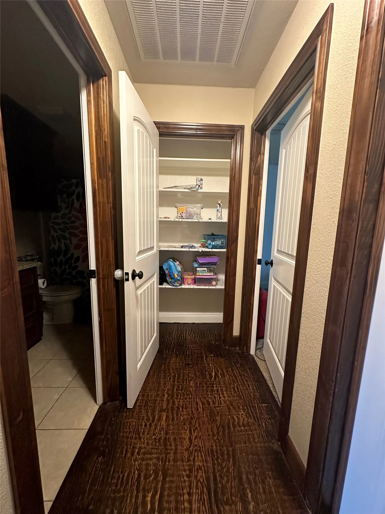 Single Family Residence For Rent in Taylor County , 4725 Yellowstone Trail, Abilene, Texas 79602, 3 Bedroom, 2 Bathroom, 2 Garage spaces, 1,564 Sqft, built in 2013, mls#21403831, Real Estate Agent in Abilene, Homes For Rent in Taylor county, Homes For Rent in Abilene, Realtor in Abilene Texas, Real Estate Brokerage Independent Realty Texas, Luminita Cordes Realtor