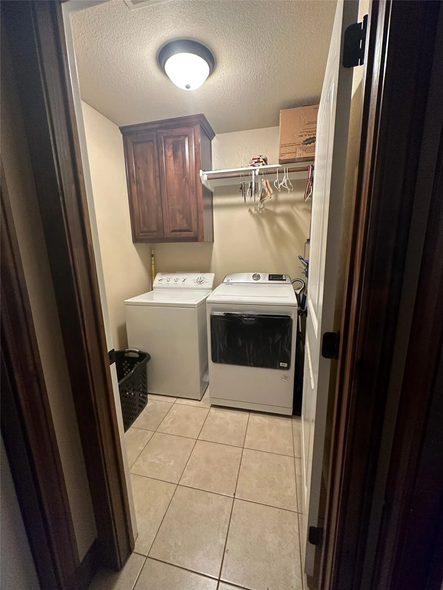 Single Family Residence For Rent in Taylor County , 4725 Yellowstone Trail, Abilene, Texas 79602, 3 Bedroom, 2 Bathroom, 2 Garage spaces, 1,564 Sqft, built in 2013, mls#21403831, Real Estate Agent in Abilene, Homes For Rent in Taylor county, Homes For Rent in Abilene, Realtor in Abilene Texas, Real Estate Brokerage Independent Realty Texas, Luminita Cordes Realtor