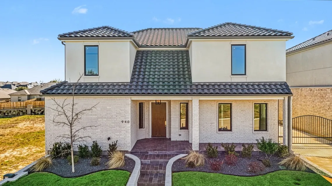 Single Family Residence For Sale in Parker County , 940 Eldorado Street, Weatherford, Texas 76086, 4 Bedroom, 4 Bathroom, 2 Garage spaces, 3,318 Sqft, built in 2021, mls#21403774, Real Estate Agent in Weatherford, Homes For Sale in Parker county, Homes For Sale in Weatherford, Realtor in Weatherford Texas, Real Estate Brokerage Independent Realty Texas, Luminita Cordes Realtor