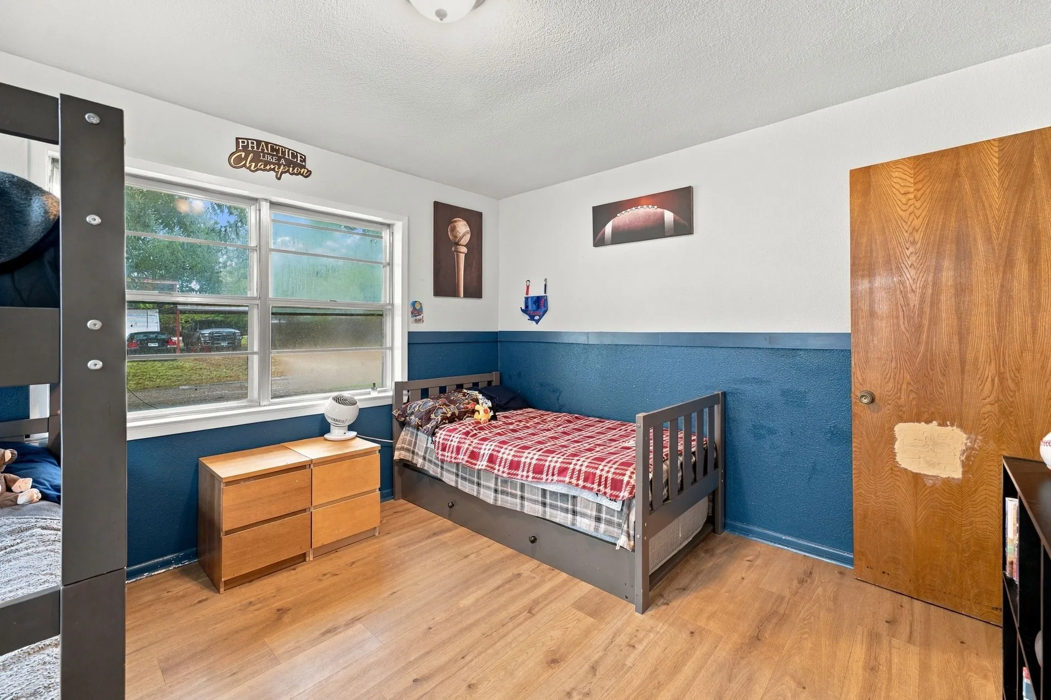 Single Family Residence For Sale in Bosque County , 403 S Hamilton, Iredell, Texas 76649, 2 Bedroom, 2 Bathroom, 1 Garage spaces, 1,188 Sqft, built in 1975, mls#21402292, Real Estate Agent in Iredell, Homes For Sale in Bosque county, Homes For Sale in Iredell, Realtor in Iredell Texas, Real Estate Brokerage Independent Realty Texas, Luminita Cordes Realtor