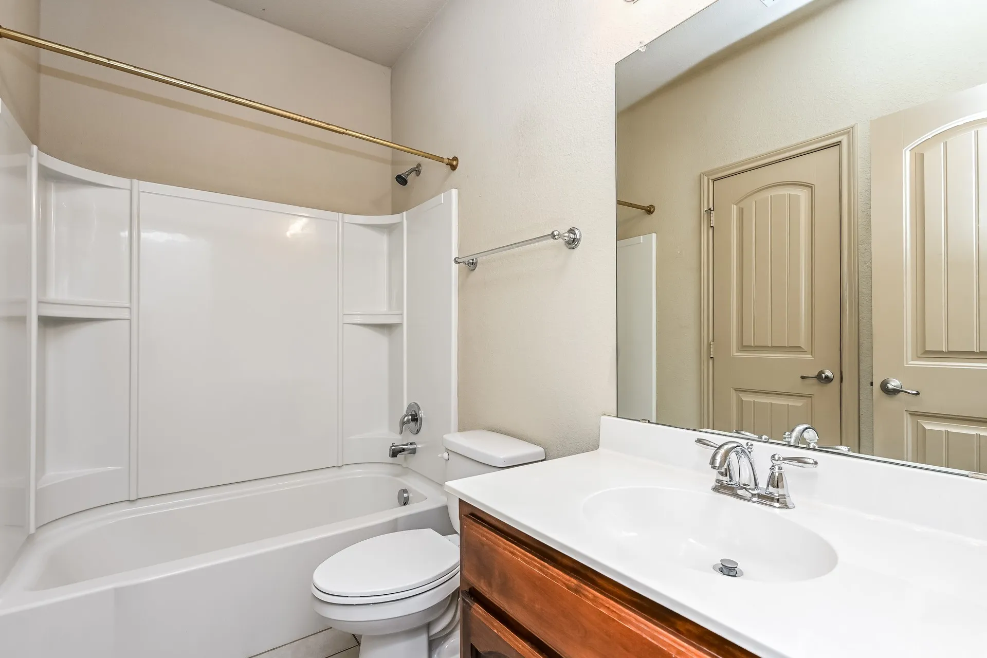 Single Family Residence For Rent in Parker County , 1013 Jodie Drive, Weatherford, Texas 76087, 3 Bedroom, 2 Bathroom, 2 Garage spaces, 1,490 Sqft, built in 2012, mls#21403847, Real Estate Agent in Weatherford, Homes For Rent in Parker county, Homes For Rent in Weatherford, Realtor in Weatherford Texas, Real Estate Brokerage Independent Realty Texas, Luminita Cordes Realtor