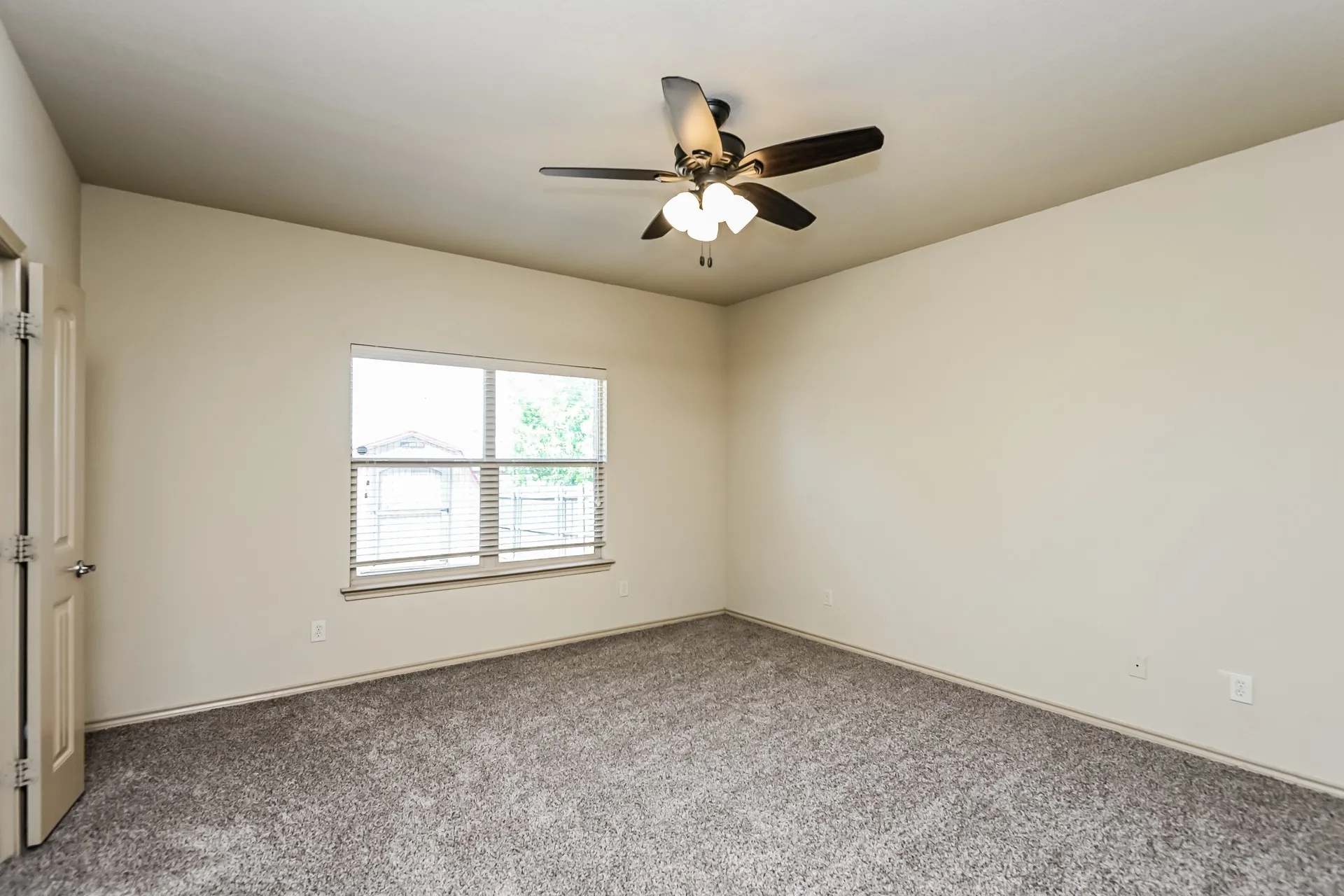 Single Family Residence For Rent in Parker County , 1013 Jodie Drive, Weatherford, Texas 76087, 3 Bedroom, 2 Bathroom, 2 Garage spaces, 1,490 Sqft, built in 2012, mls#21403847, Real Estate Agent in Weatherford, Homes For Rent in Parker county, Homes For Rent in Weatherford, Realtor in Weatherford Texas, Real Estate Brokerage Independent Realty Texas, Luminita Cordes Realtor