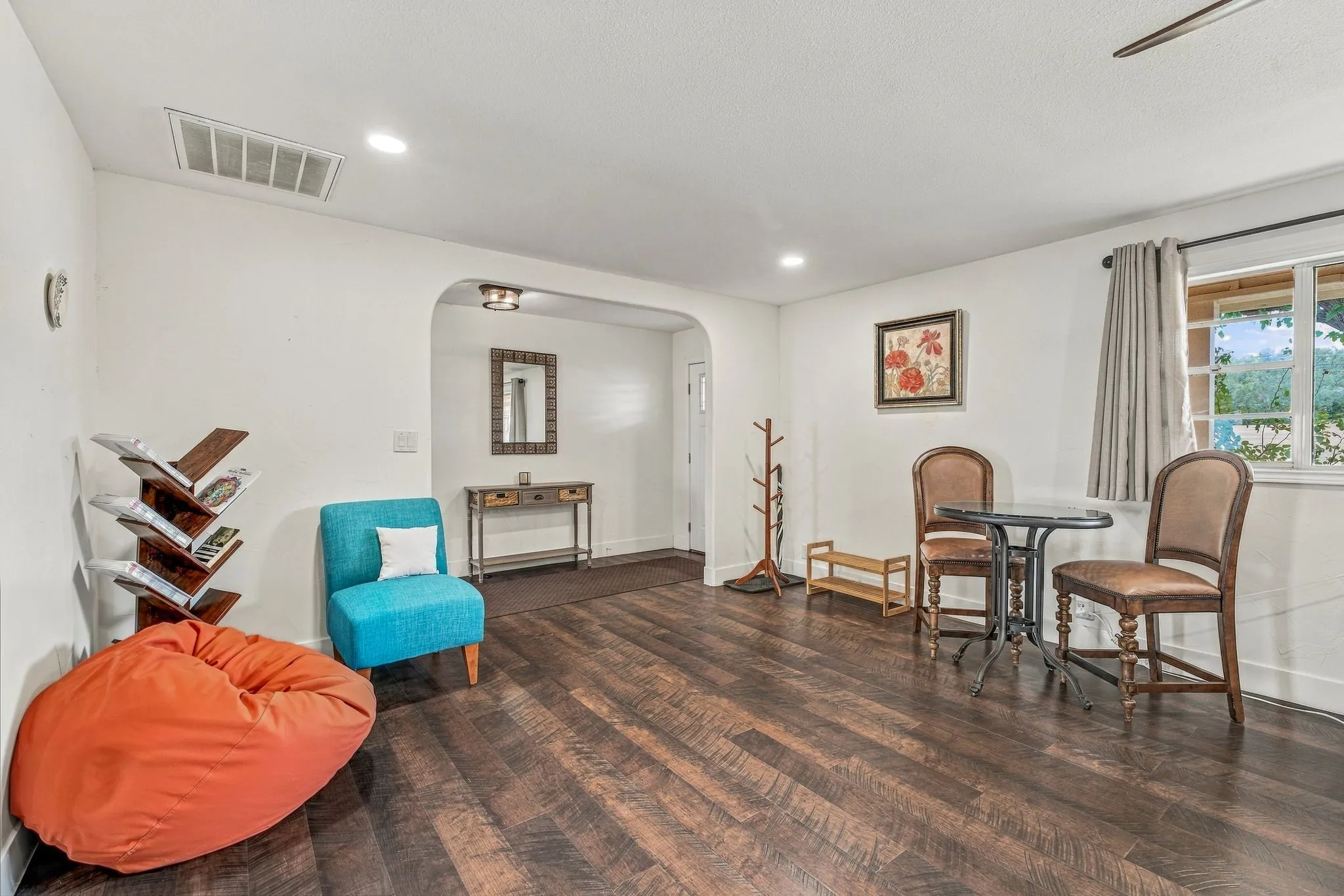 Single Family Residence For Sale in Young County , 1276 FM 3003, Graham, Texas 76450, 3 Bedroom, 2 Bathroom, 2 Garage spaces, 2,126 Sqft, built in 1975, mls#21402880, Real Estate Agent in Graham, Homes For Sale in Young county, Homes For Sale in Graham, Realtor in Graham Texas, Real Estate Brokerage Independent Realty Texas, Luminita Cordes Realtor