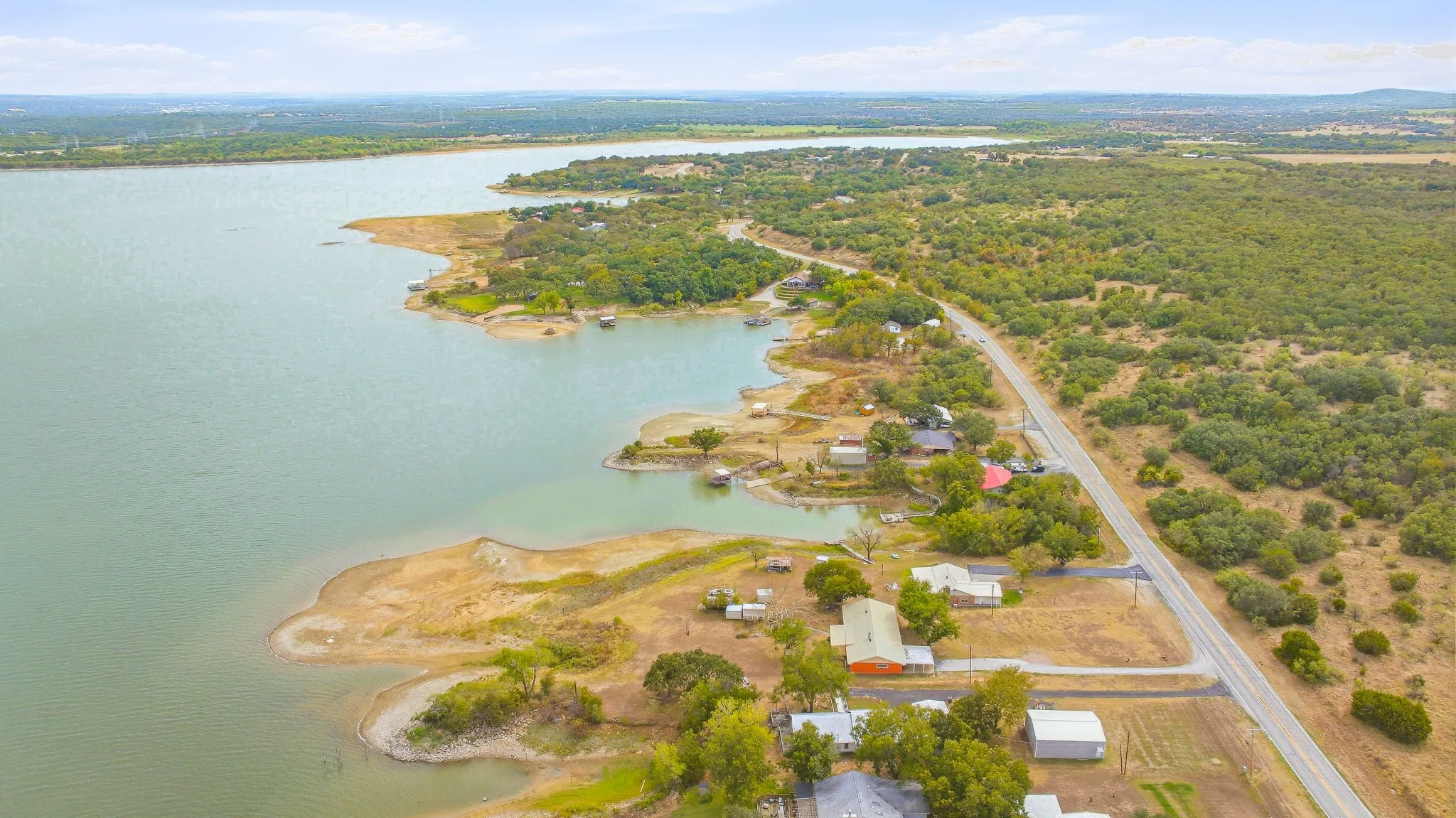Single Family Residence For Sale in Young County , 1276 FM 3003, Graham, Texas 76450, 3 Bedroom, 2 Bathroom, 2 Garage spaces, 2,126 Sqft, built in 1975, mls#21402880, Real Estate Agent in Graham, Homes For Sale in Young county, Homes For Sale in Graham, Realtor in Graham Texas, Real Estate Brokerage Independent Realty Texas, Luminita Cordes Realtor