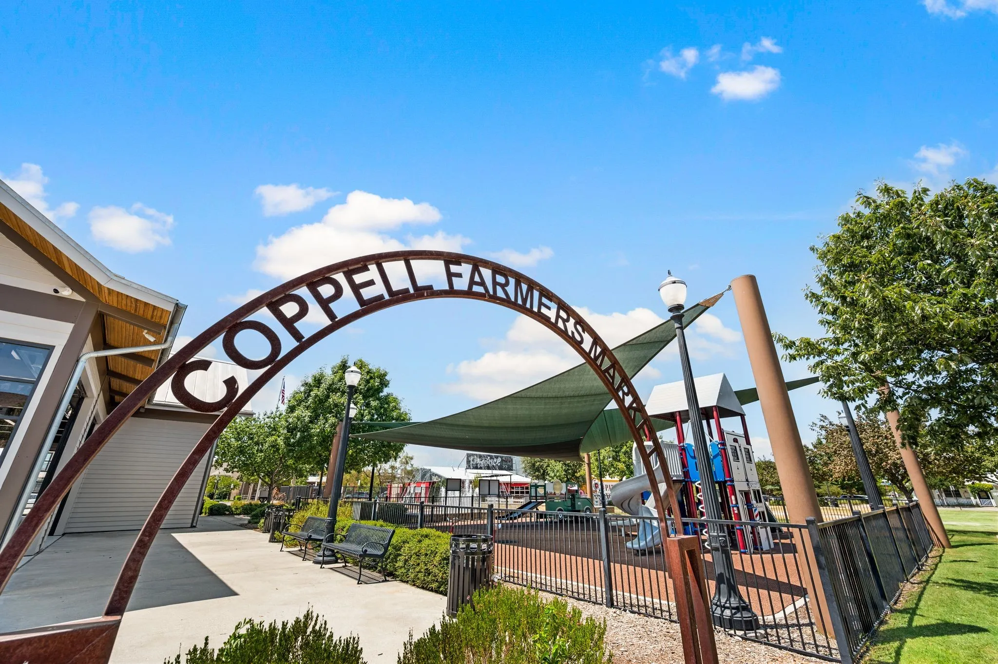 Single Family Residence For Sale in Dallas County , 737 Hammond Street, Coppell, Texas 75019, 3 Bedroom, 3 Bathroom, 2 Garage spaces, 2,561 Sqft, built in 2017, mls#21403350, Real Estate Agent in Coppell, Homes For Sale in Dallas county, Homes For Sale in Coppell, Realtor in Coppell Texas, Real Estate Brokerage Independent Realty Texas, Luminita Cordes Realtor