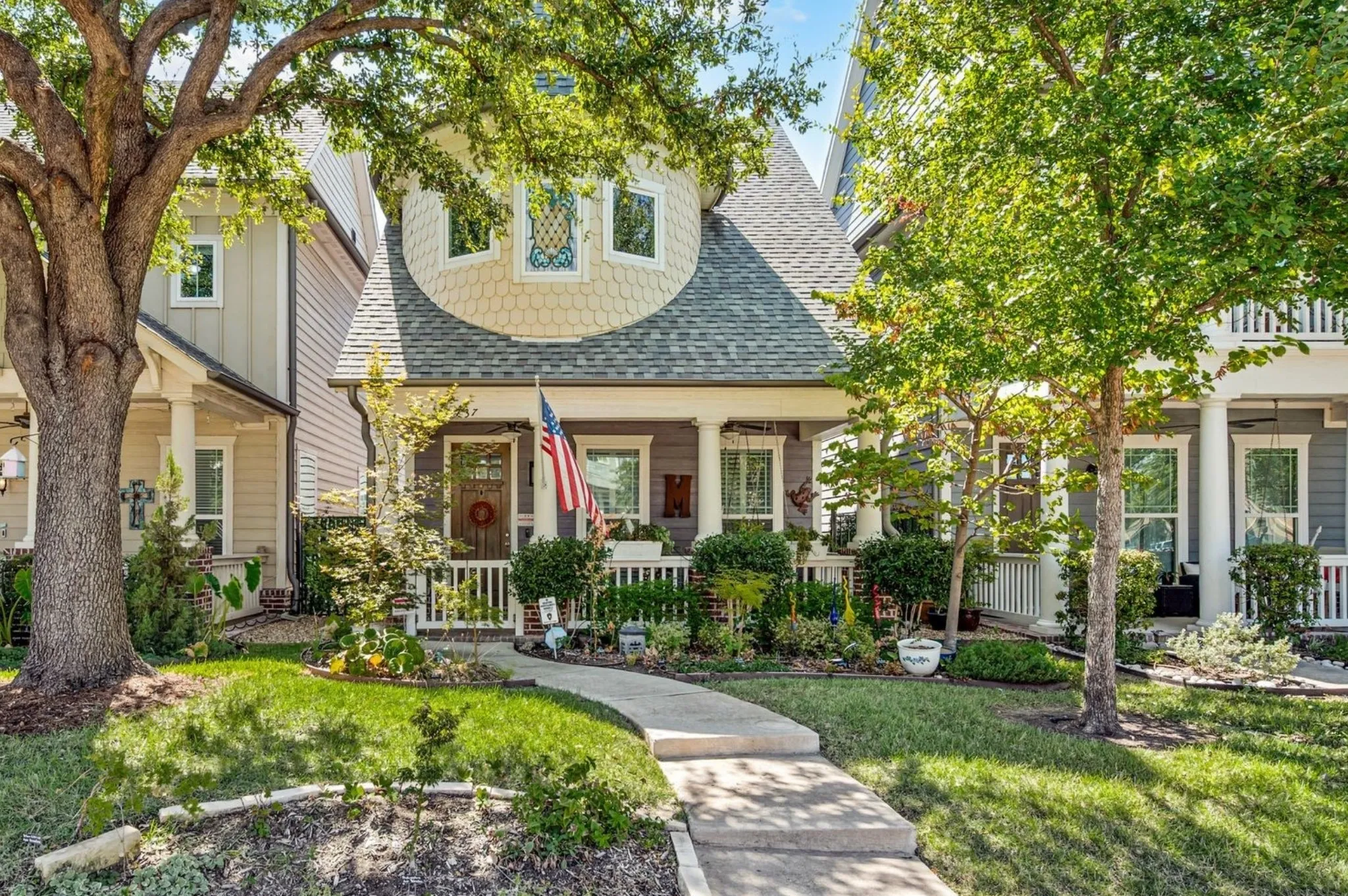 Single Family Residence For Sale in Dallas County , 737 Hammond Street, Coppell, Texas 75019, 3 Bedroom, 3 Bathroom, 2 Garage spaces, 2,561 Sqft, built in 2017, mls#21403350, Real Estate Agent in Coppell, Homes For Sale in Dallas county, Homes For Sale in Coppell, Realtor in Coppell Texas, Real Estate Brokerage Independent Realty Texas, Luminita Cordes Realtor