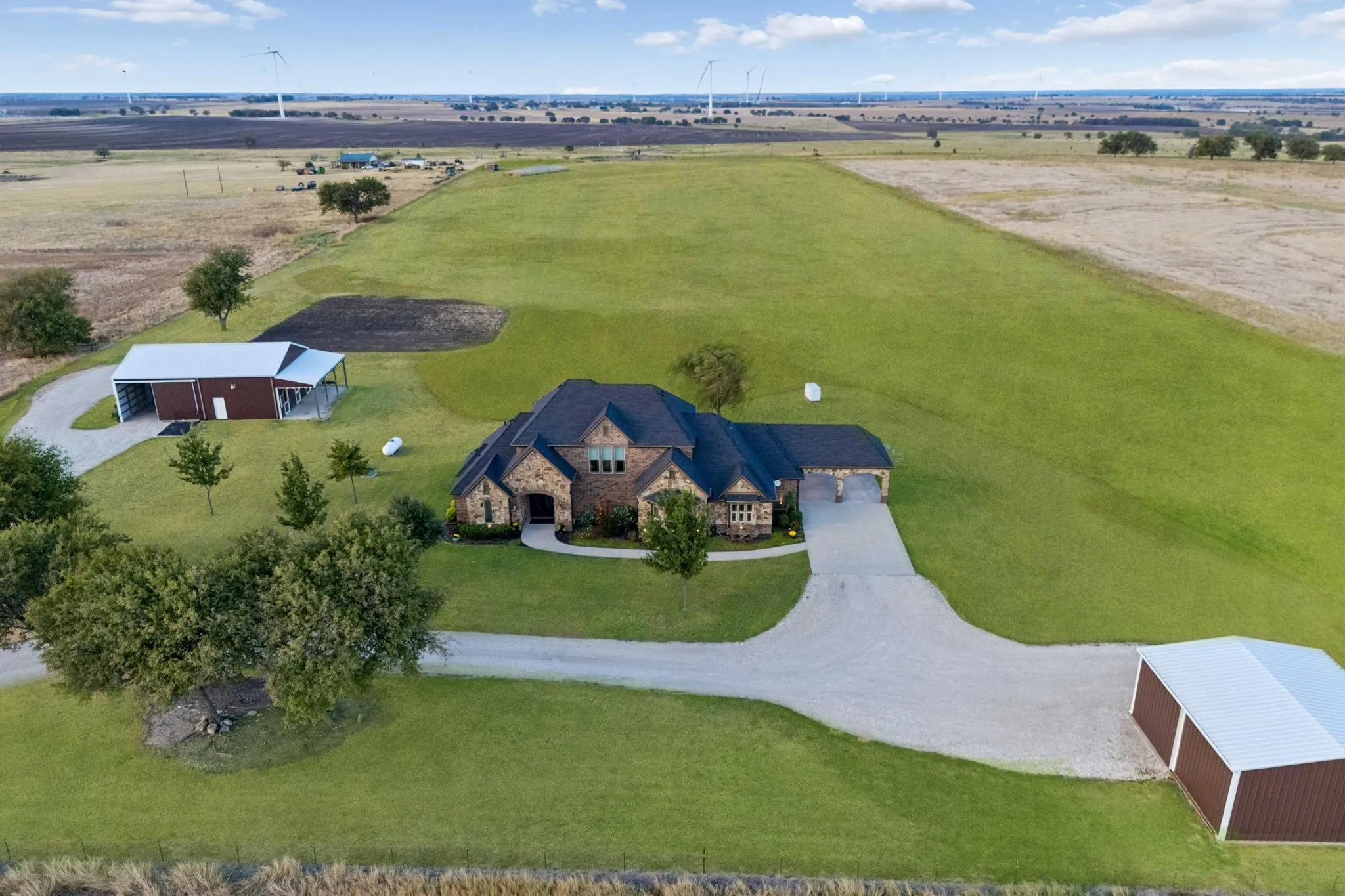 Farm For Sale in Cooke County , 1397 County Road 338, Gainesville, Texas 76240, 3 Bedroom, 3 Bathroom, Garage spaces, 3,638 Sqft, built in 2013, mls#21390783, Real Estate Agent in Gainesville, Homes For Sale in Cooke county, Homes For Sale in Gainesville, Realtor in Gainesville Texas, Real Estate Brokerage Independent Realty Texas, Luminita Cordes Realtor