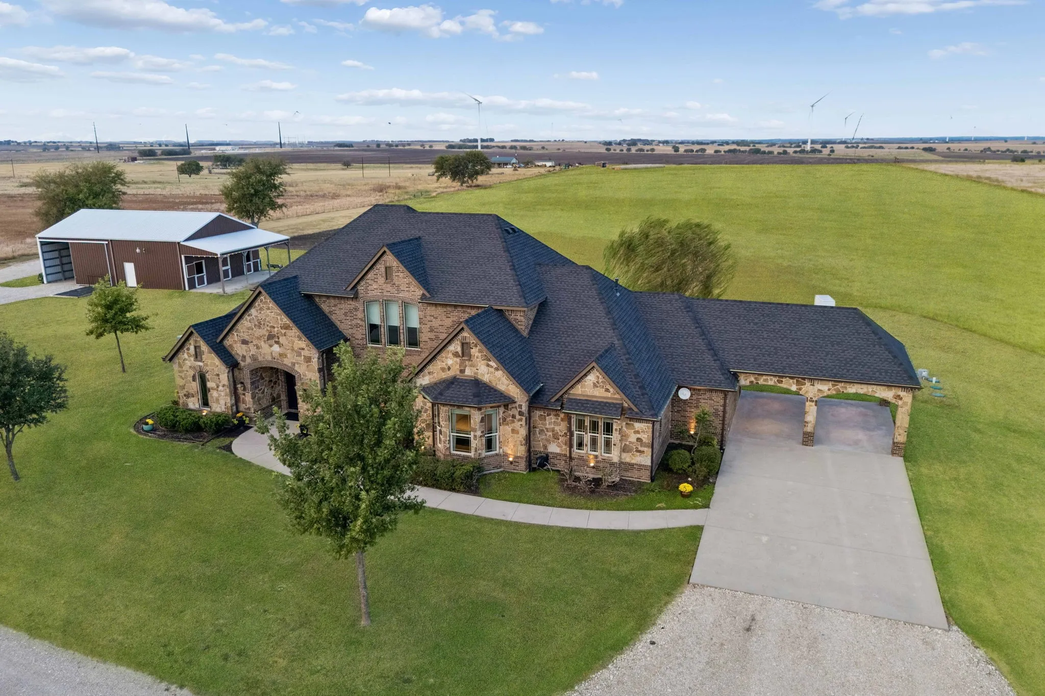 Farm For Sale in Cooke County , 1397 County Road 338, Gainesville, Texas 76240, 3 Bedroom, 3 Bathroom, Garage spaces, 3,638 Sqft, built in 2013, mls#21390783, Real Estate Agent in Gainesville, Homes For Sale in Cooke county, Homes For Sale in Gainesville, Realtor in Gainesville Texas, Real Estate Brokerage Independent Realty Texas, Luminita Cordes Realtor