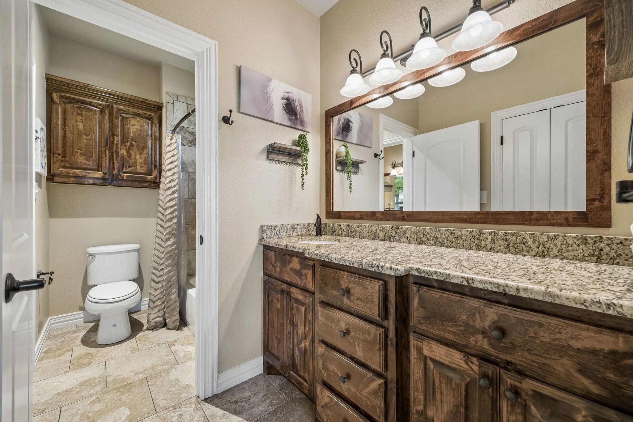 Farm For Sale in Cooke County , 1397 County Road 338, Gainesville, Texas 76240, 3 Bedroom, 3 Bathroom, Garage spaces, 3,638 Sqft, built in 2013, mls#21390783, Real Estate Agent in Gainesville, Homes For Sale in Cooke county, Homes For Sale in Gainesville, Realtor in Gainesville Texas, Real Estate Brokerage Independent Realty Texas, Luminita Cordes Realtor