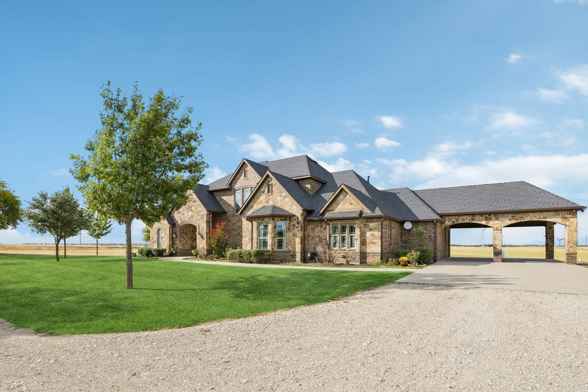 Farm For Sale in Cooke County , 1397 County Road 338, Gainesville, Texas 76240, 3 Bedroom, 3 Bathroom, Garage spaces, 3,638 Sqft, built in 2013, mls#21390783, Real Estate Agent in Gainesville, Homes For Sale in Cooke county, Homes For Sale in Gainesville, Realtor in Gainesville Texas, Real Estate Brokerage Independent Realty Texas, Luminita Cordes Realtor