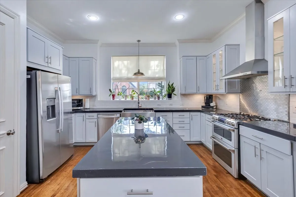 Single Family Residence For Sale in Collin County , 5111 Ambergate Lane, Dallas, Texas 75287, 4 Bedroom, 4 Bathroom, 3 Garage spaces, 3,369 Sqft, built in 1991, mls#21387331, Real Estate Agent in Dallas, Homes For Sale in Collin county, Homes For Sale in Dallas, Realtor in Dallas Texas, Real Estate Brokerage Independent Realty Texas, Luminita Cordes Realtor