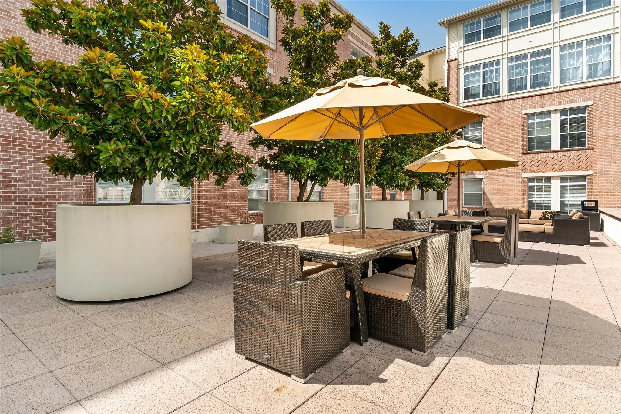 Condominium For Sale in Dallas County , 2305 Worthington Street 134, Dallas, Texas 75204, 1 Bedroom, 1 Bathroom, 2 Garage spaces, 852 Sqft, built in 1999, mls#21391860, Real Estate Agent in Dallas, Homes For Sale in Dallas county, Homes For Sale in Dallas, Realtor in Dallas Texas, Real Estate Brokerage Independent Realty Texas, Luminita Cordes Realtor