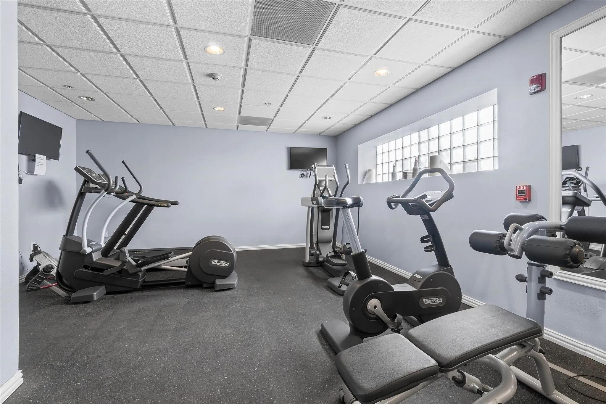 Condominium For Sale in Dallas County , 2305 Worthington Street 134, Dallas, Texas 75204, 1 Bedroom, 1 Bathroom, 2 Garage spaces, 852 Sqft, built in 1999, mls#21391860, Real Estate Agent in Dallas, Homes For Sale in Dallas county, Homes For Sale in Dallas, Realtor in Dallas Texas, Real Estate Brokerage Independent Realty Texas, Luminita Cordes Realtor
