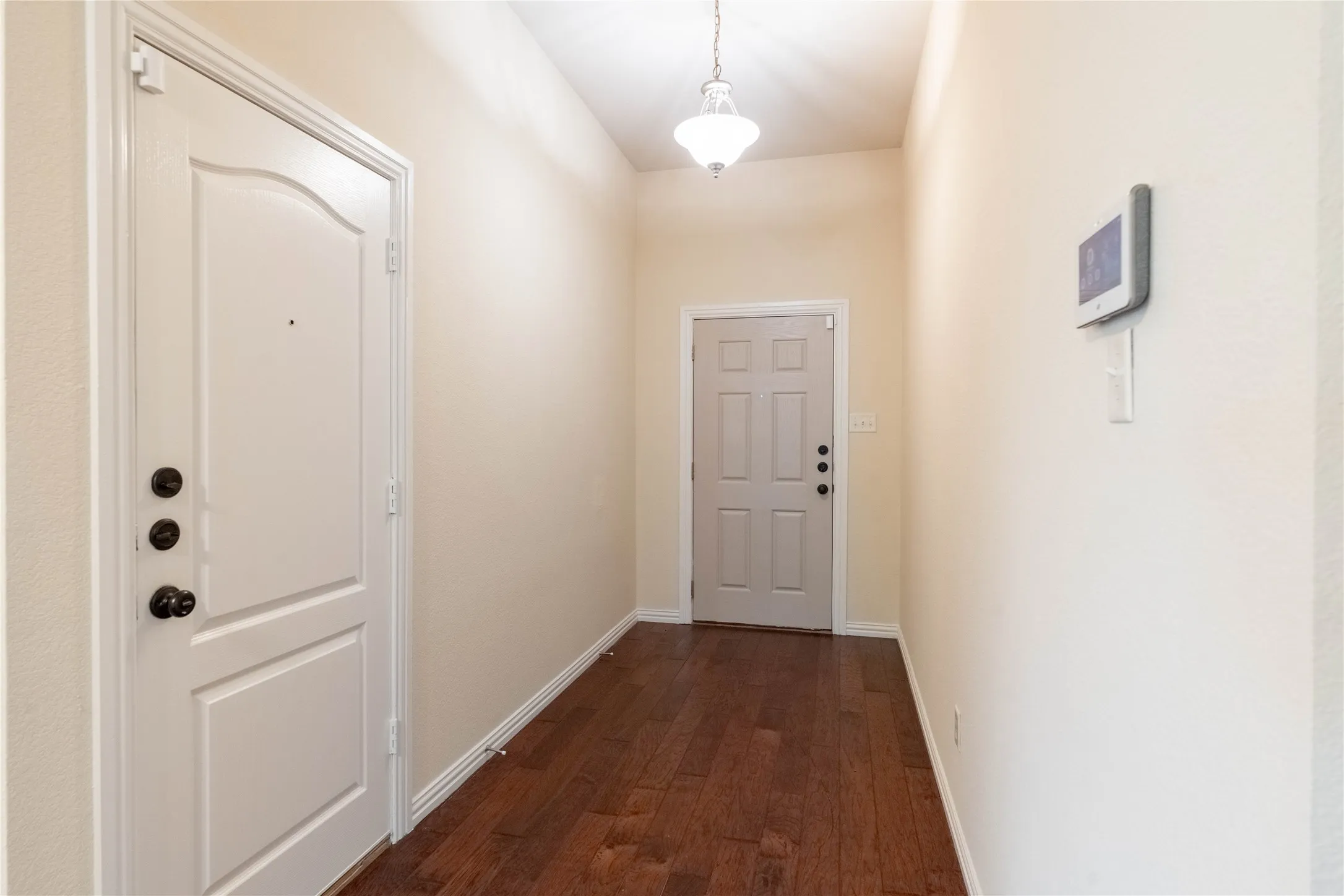 Single Family Residence For Rent in Kaufman County , 2105 Sumac Drive, Forney, Texas 75126, 4 Bedroom, 2 Bathroom, 2 Garage spaces, 2,471 Sqft, built in 2004, mls#21403536, Real Estate Agent in Forney, Homes For Rent in Kaufman county, Homes For Rent in Forney, Realtor in Forney Texas, Real Estate Brokerage Independent Realty Texas, Luminita Cordes Realtor