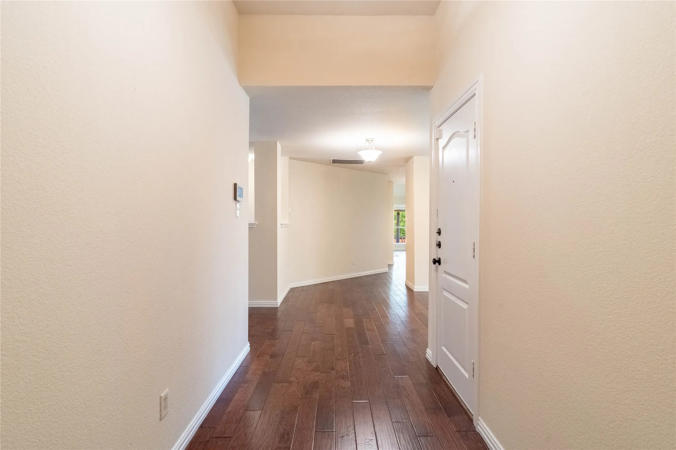 Single Family Residence For Rent in Kaufman County , 2105 Sumac Drive, Forney, Texas 75126, 4 Bedroom, 2 Bathroom, 2 Garage spaces, 2,471 Sqft, built in 2004, mls#21403536, Real Estate Agent in Forney, Homes For Rent in Kaufman county, Homes For Rent in Forney, Realtor in Forney Texas, Real Estate Brokerage Independent Realty Texas, Luminita Cordes Realtor