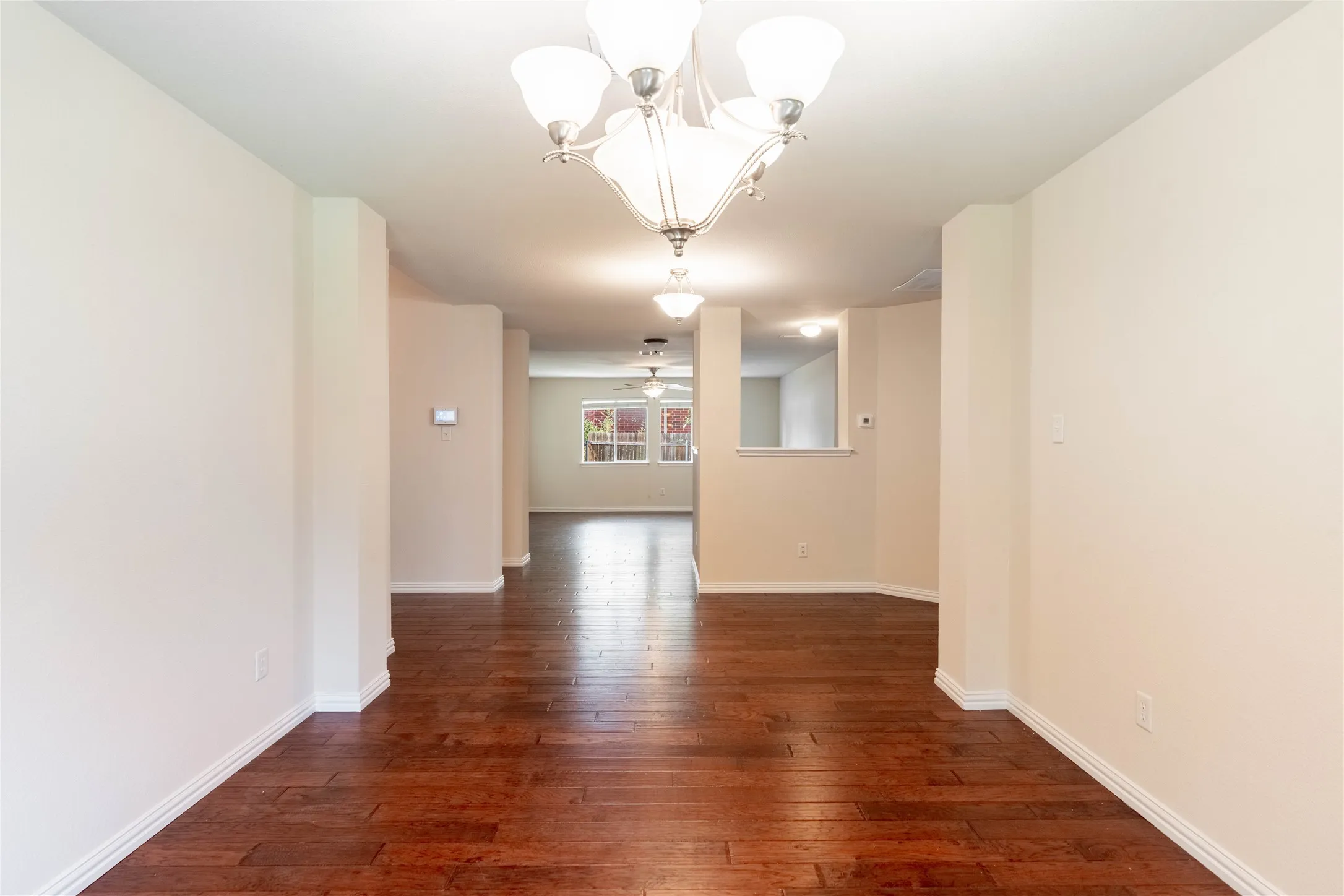 Single Family Residence For Rent in Kaufman County , 2105 Sumac Drive, Forney, Texas 75126, 4 Bedroom, 2 Bathroom, 2 Garage spaces, 2,471 Sqft, built in 2004, mls#21403536, Real Estate Agent in Forney, Homes For Rent in Kaufman county, Homes For Rent in Forney, Realtor in Forney Texas, Real Estate Brokerage Independent Realty Texas, Luminita Cordes Realtor
