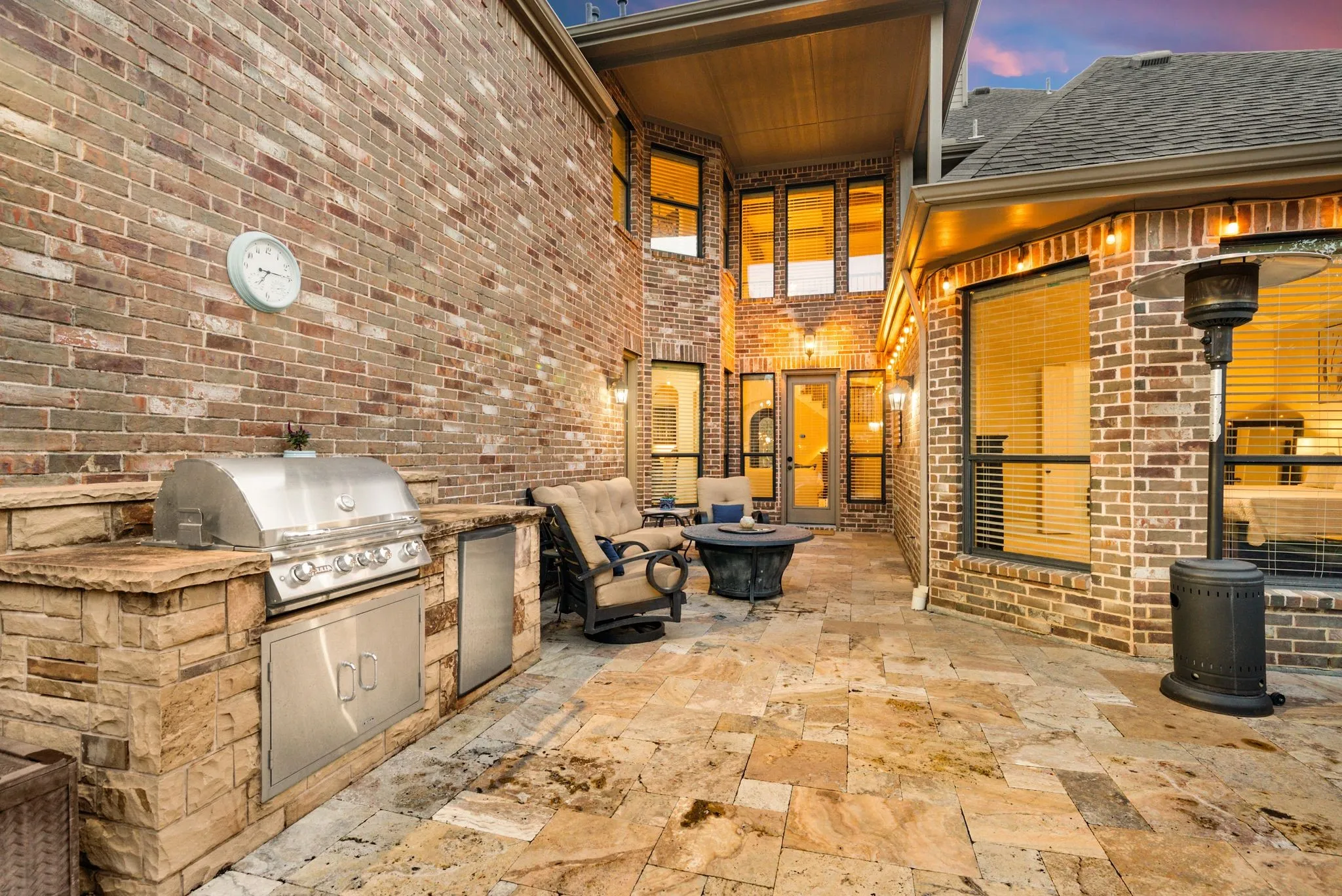Single Family Residence For Sale in Denton County , 11150 Sugar Mill Lane, Frisco, Texas 75033, 4 Bedroom, 4 Bathroom, 3 Garage spaces, 4,224 Sqft, built in 2008, mls#21396864, Real Estate Agent in Frisco, Homes For Sale in Denton county, Homes For Sale in Frisco, Realtor in Frisco Texas, Real Estate Brokerage Independent Realty Texas, Luminita Cordes Realtor