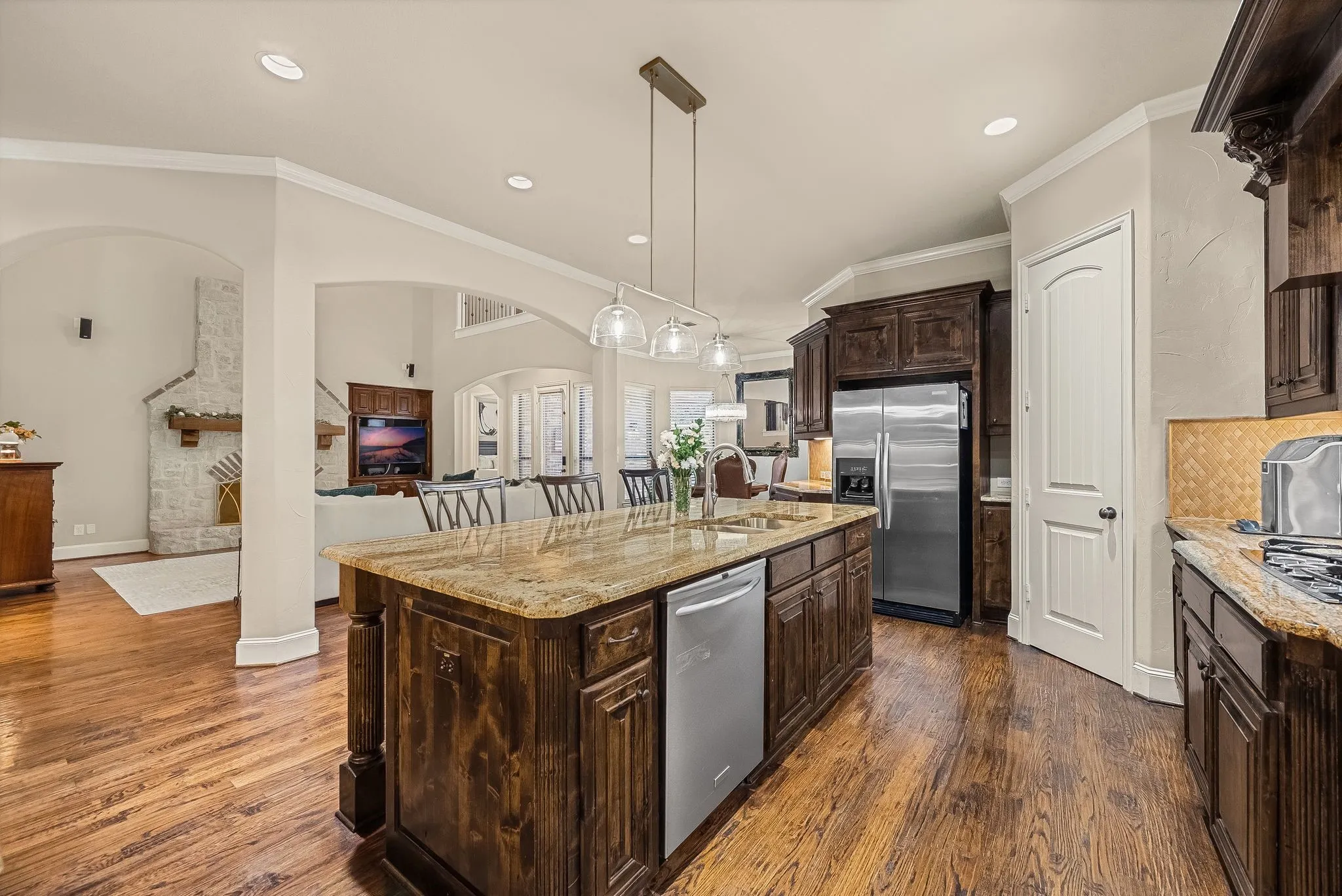 Single Family Residence For Sale in Denton County , 11150 Sugar Mill Lane, Frisco, Texas 75033, 4 Bedroom, 4 Bathroom, 3 Garage spaces, 4,224 Sqft, built in 2008, mls#21396864, Real Estate Agent in Frisco, Homes For Sale in Denton county, Homes For Sale in Frisco, Realtor in Frisco Texas, Real Estate Brokerage Independent Realty Texas, Luminita Cordes Realtor
