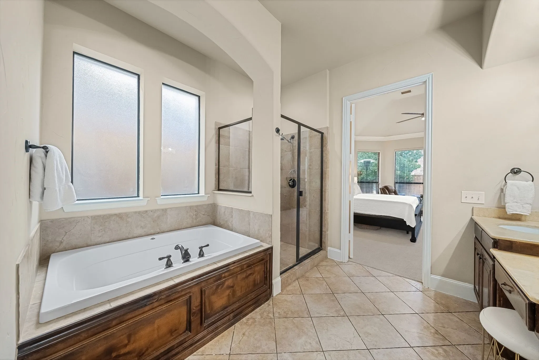 Single Family Residence For Sale in Denton County , 11150 Sugar Mill Lane, Frisco, Texas 75033, 4 Bedroom, 4 Bathroom, 3 Garage spaces, 4,224 Sqft, built in 2008, mls#21396864, Real Estate Agent in Frisco, Homes For Sale in Denton county, Homes For Sale in Frisco, Realtor in Frisco Texas, Real Estate Brokerage Independent Realty Texas, Luminita Cordes Realtor