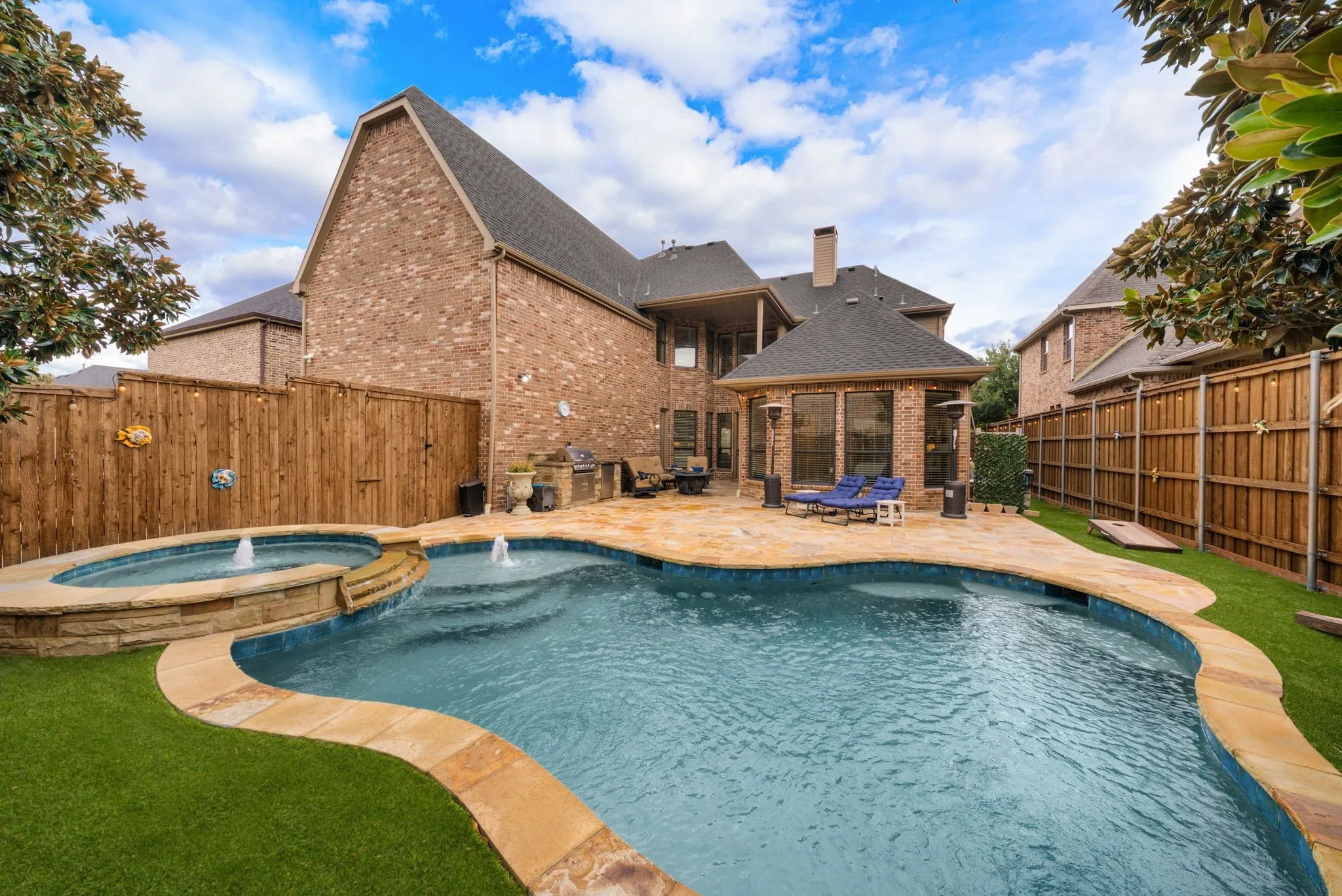 Single Family Residence For Sale in Denton County , 11150 Sugar Mill Lane, Frisco, Texas 75033, 4 Bedroom, 4 Bathroom, 3 Garage spaces, 4,224 Sqft, built in 2008, mls#21396864, Real Estate Agent in Frisco, Homes For Sale in Denton county, Homes For Sale in Frisco, Realtor in Frisco Texas, Real Estate Brokerage Independent Realty Texas, Luminita Cordes Realtor