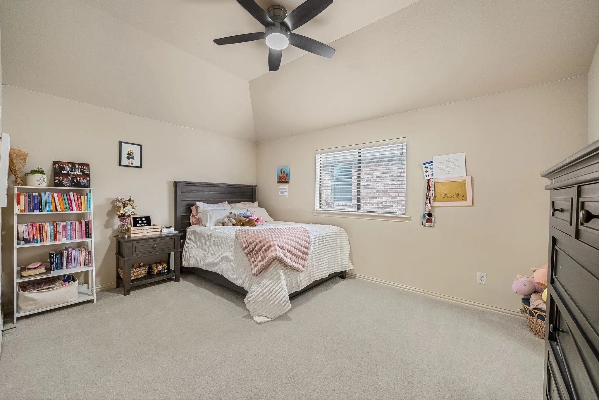 Single Family Residence For Sale in Denton County , 11150 Sugar Mill Lane, Frisco, Texas 75033, 4 Bedroom, 4 Bathroom, 3 Garage spaces, 4,224 Sqft, built in 2008, mls#21396864, Real Estate Agent in Frisco, Homes For Sale in Denton county, Homes For Sale in Frisco, Realtor in Frisco Texas, Real Estate Brokerage Independent Realty Texas, Luminita Cordes Realtor