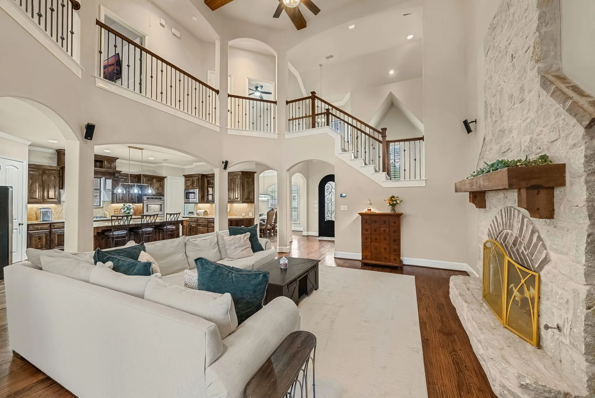 Single Family Residence For Sale in Denton County , 11150 Sugar Mill Lane, Frisco, Texas 75033, 4 Bedroom, 4 Bathroom, 3 Garage spaces, 4,224 Sqft, built in 2008, mls#21396864, Real Estate Agent in Frisco, Homes For Sale in Denton county, Homes For Sale in Frisco, Realtor in Frisco Texas, Real Estate Brokerage Independent Realty Texas, Luminita Cordes Realtor