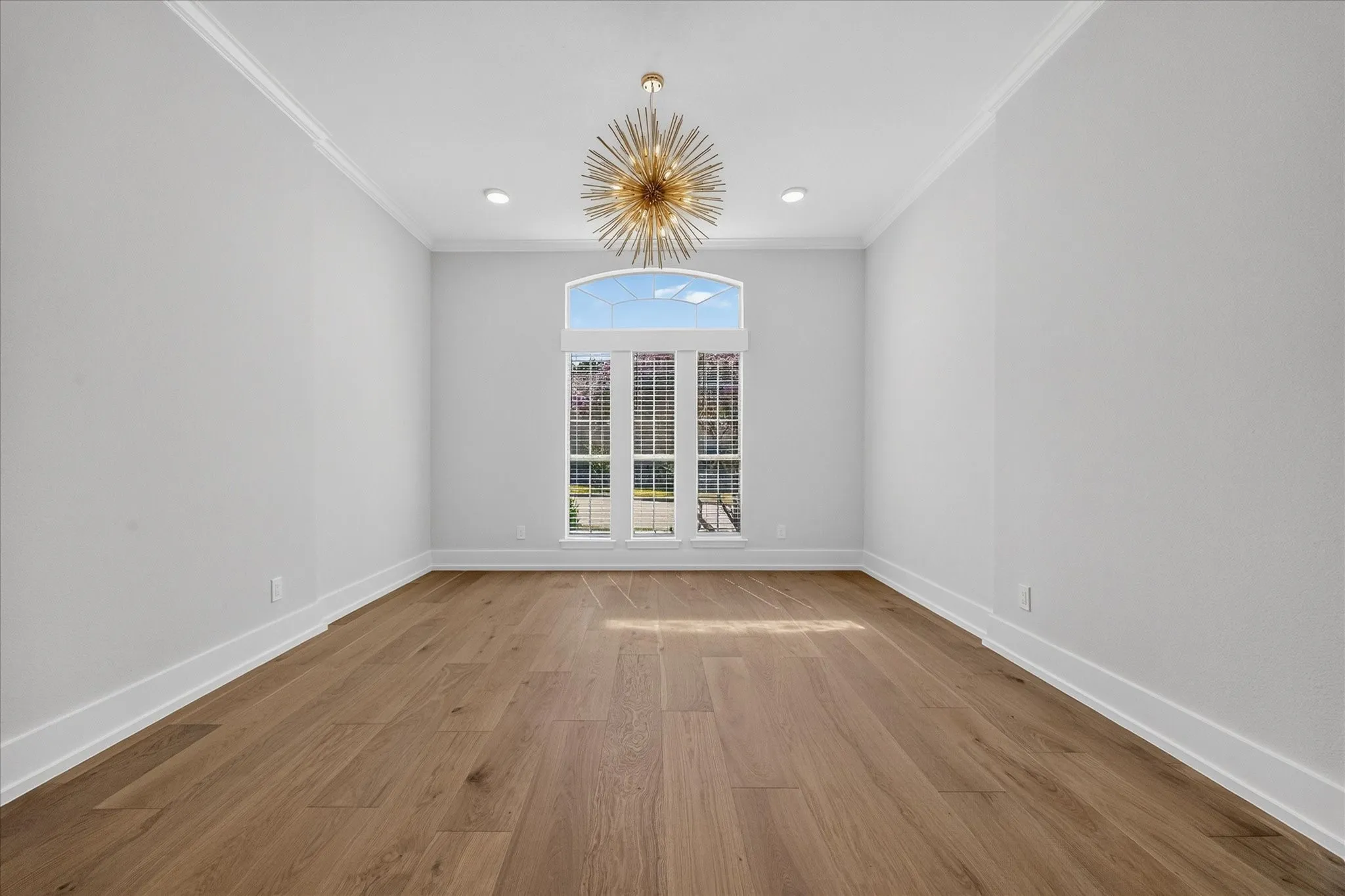 Single Family Residence For Rent in Rockwall County , 1860 Tahoe Drive, Rockwall, Texas 75087, 3 Bedroom, 2 Bathroom, 2 Garage spaces, 2,570 Sqft, built in 2000, mls#21403891, Real Estate Agent in Rockwall, Homes For Rent in Rockwall county, Homes For Rent in Rockwall, Realtor in Rockwall Texas, Real Estate Brokerage Independent Realty Texas, Luminita Cordes Realtor