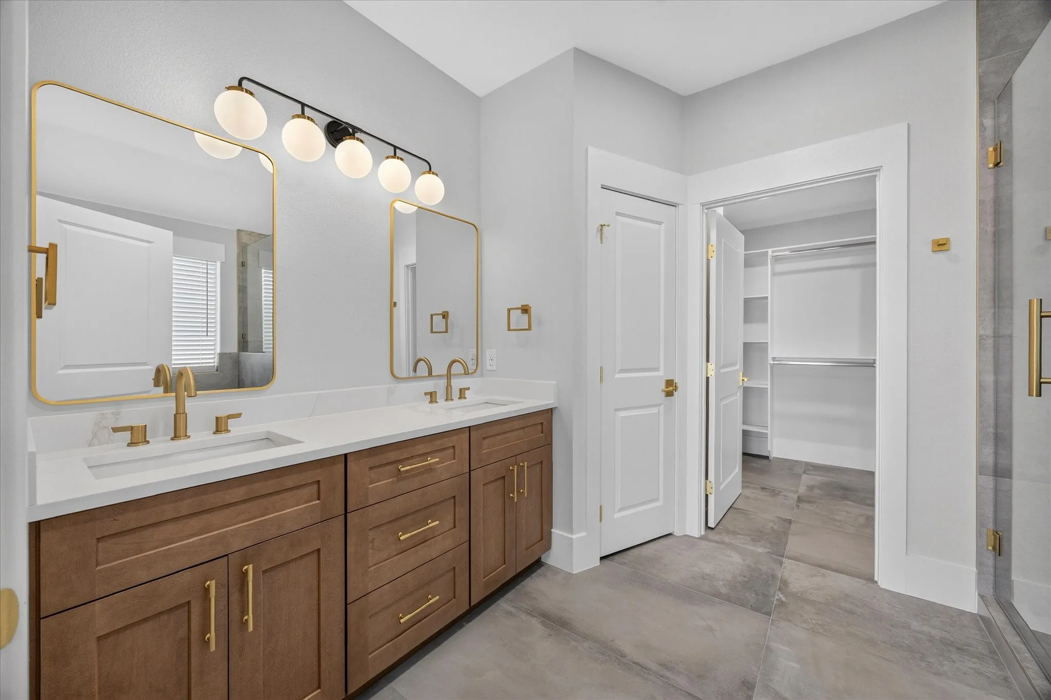 Single Family Residence For Rent in Rockwall County , 1860 Tahoe Drive, Rockwall, Texas 75087, 3 Bedroom, 2 Bathroom, 2 Garage spaces, 2,570 Sqft, built in 2000, mls#21403891, Real Estate Agent in Rockwall, Homes For Rent in Rockwall county, Homes For Rent in Rockwall, Realtor in Rockwall Texas, Real Estate Brokerage Independent Realty Texas, Luminita Cordes Realtor