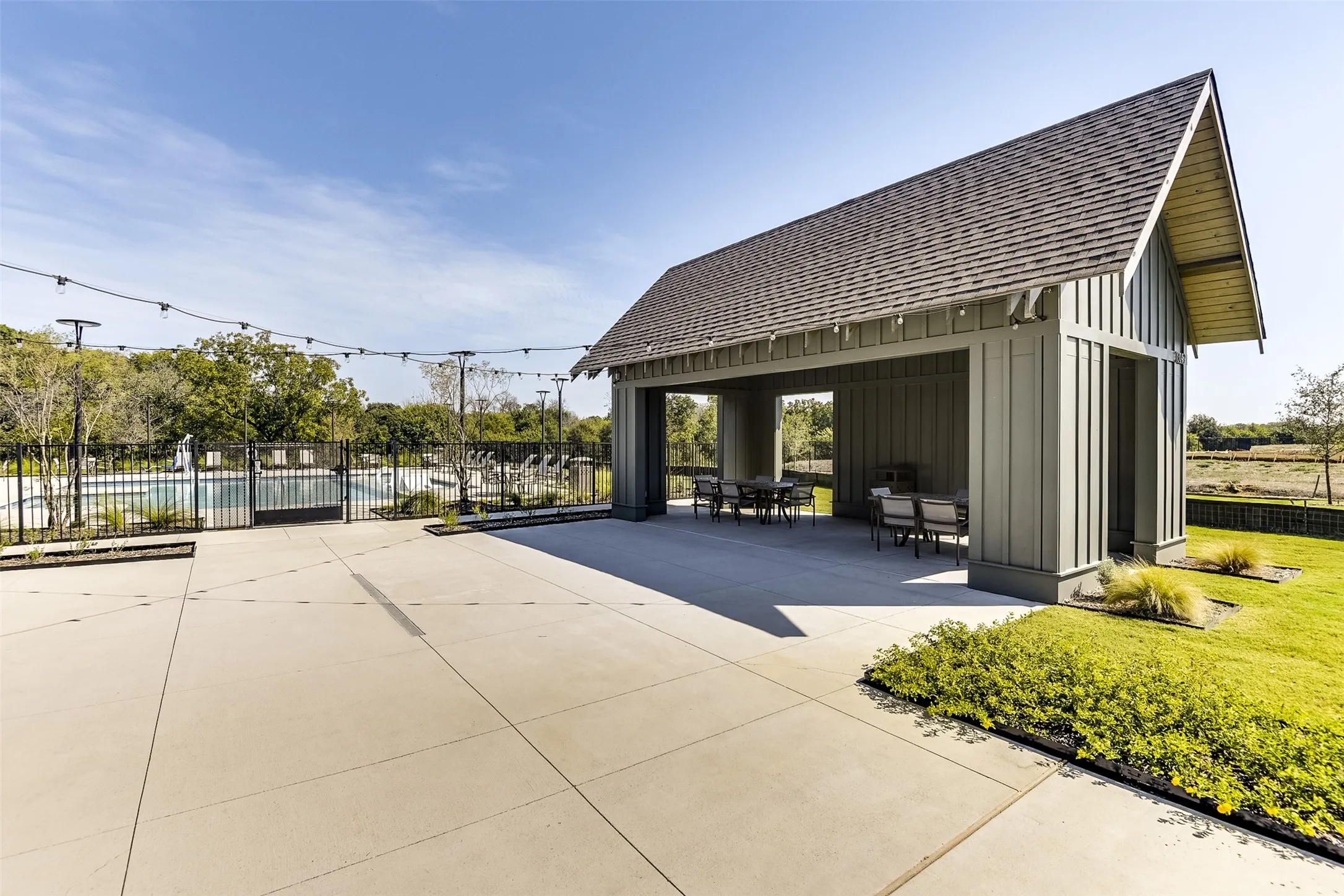 Single Family Residence For Sale in Denton County , 13089 Yellowstone Way, Providence Village, Texas 76227, 4 Bedroom, 2 Bathroom, 2 Garage spaces, 1,989 Sqft, built in 2023, mls#21403805, Real Estate Agent in Providence Village, Homes For Sale in Denton county, Homes For Sale in Providence Village, Realtor in Providence Village Texas, Real Estate Brokerage Independent Realty Texas, Luminita Cordes Realtor