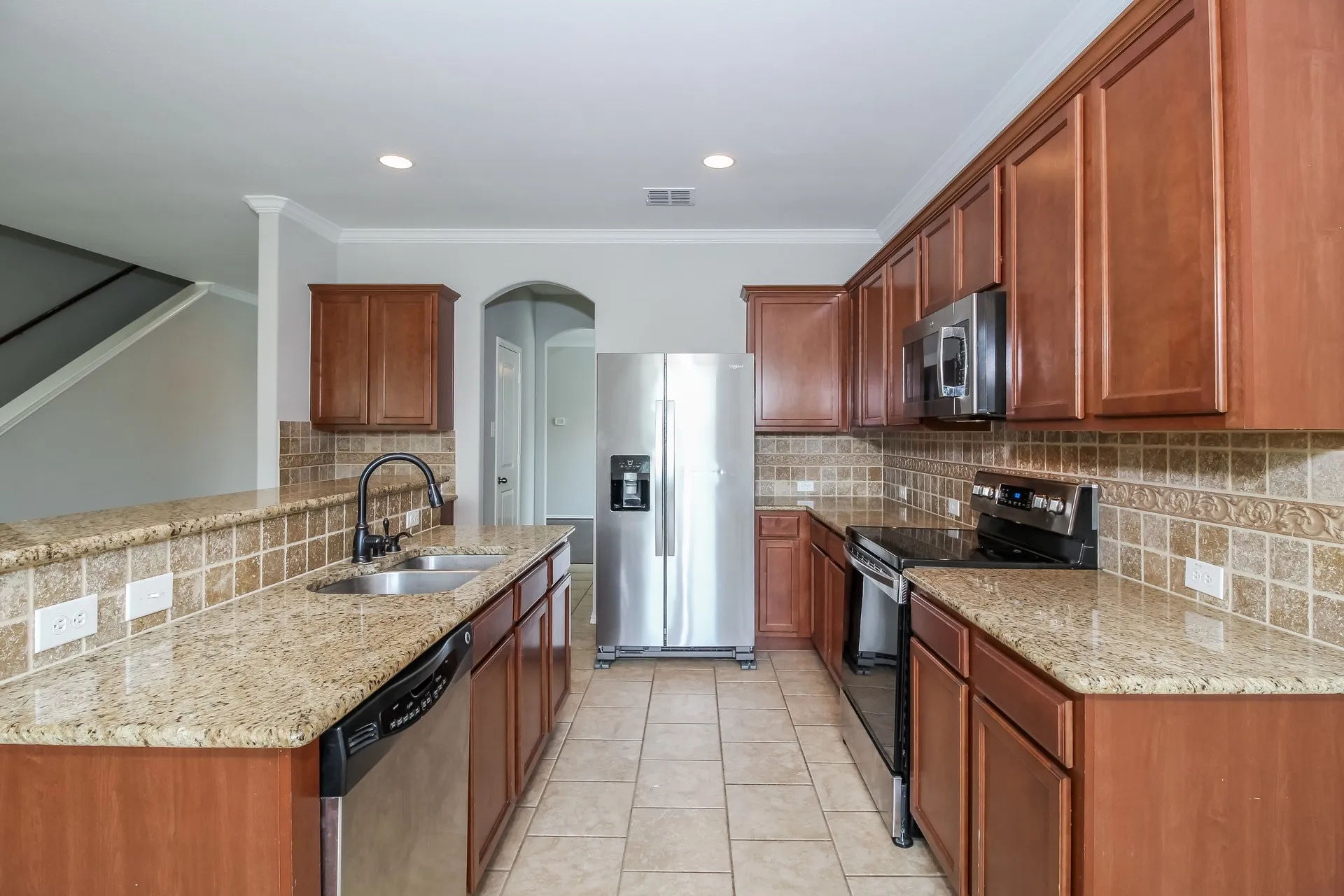 Single Family Residence For Rent in Johnson County , 1333 Shelley Drive, Burleson, Texas 76028, 4 Bedroom, 3 Bathroom, 2 Garage spaces, 2,912 Sqft, built in 2010, mls#21403893, Real Estate Agent in Burleson, Homes For Rent in Johnson county, Homes For Rent in Burleson, Realtor in Burleson Texas, Real Estate Brokerage Independent Realty Texas, Luminita Cordes Realtor