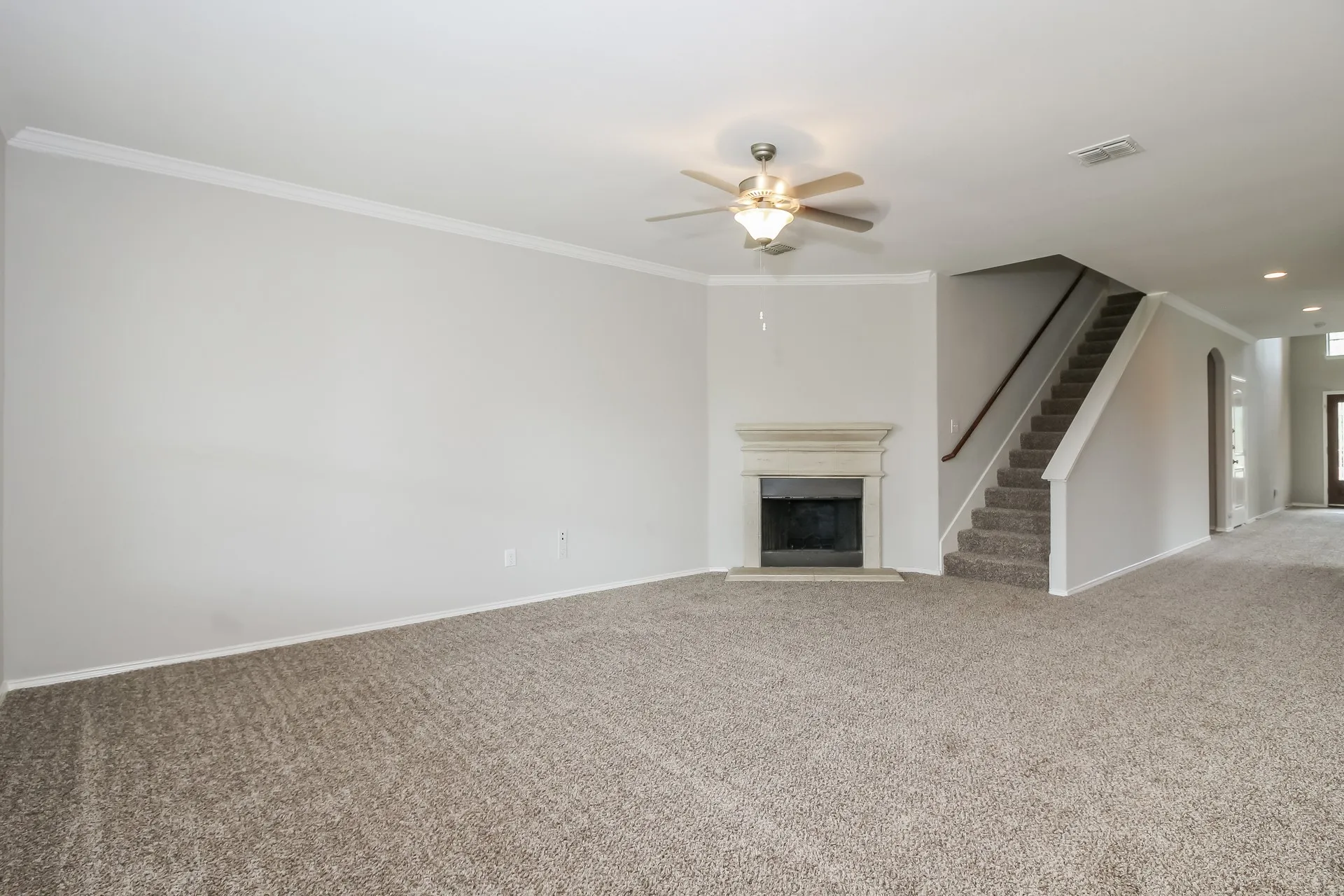 Single Family Residence For Rent in Johnson County , 1333 Shelley Drive, Burleson, Texas 76028, 4 Bedroom, 3 Bathroom, 2 Garage spaces, 2,912 Sqft, built in 2010, mls#21403893, Real Estate Agent in Burleson, Homes For Rent in Johnson county, Homes For Rent in Burleson, Realtor in Burleson Texas, Real Estate Brokerage Independent Realty Texas, Luminita Cordes Realtor