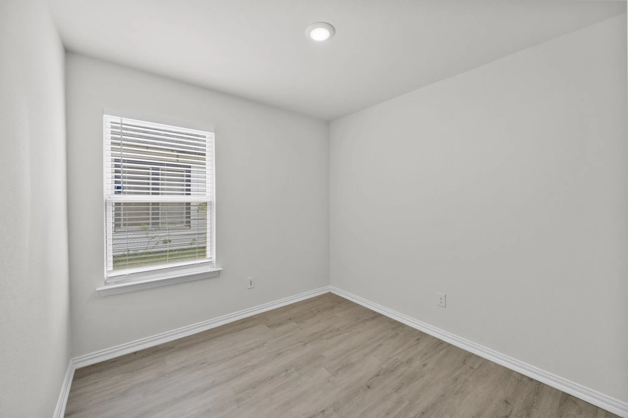 Single Family Residence For Rent in Tarrant County , 1317 Denver. Avenue, Fort Worth, Texas 76164, 3 Bedroom, 2 Bathroom, 1 Garage spaces, 984 Sqft, built in 2020, mls#21403894, Real Estate Agent in Fort Worth, Homes For Rent in Tarrant county, Homes For Rent in Fort Worth, Realtor in Fort Worth Texas, Real Estate Brokerage Independent Realty Texas, Luminita Cordes Realtor