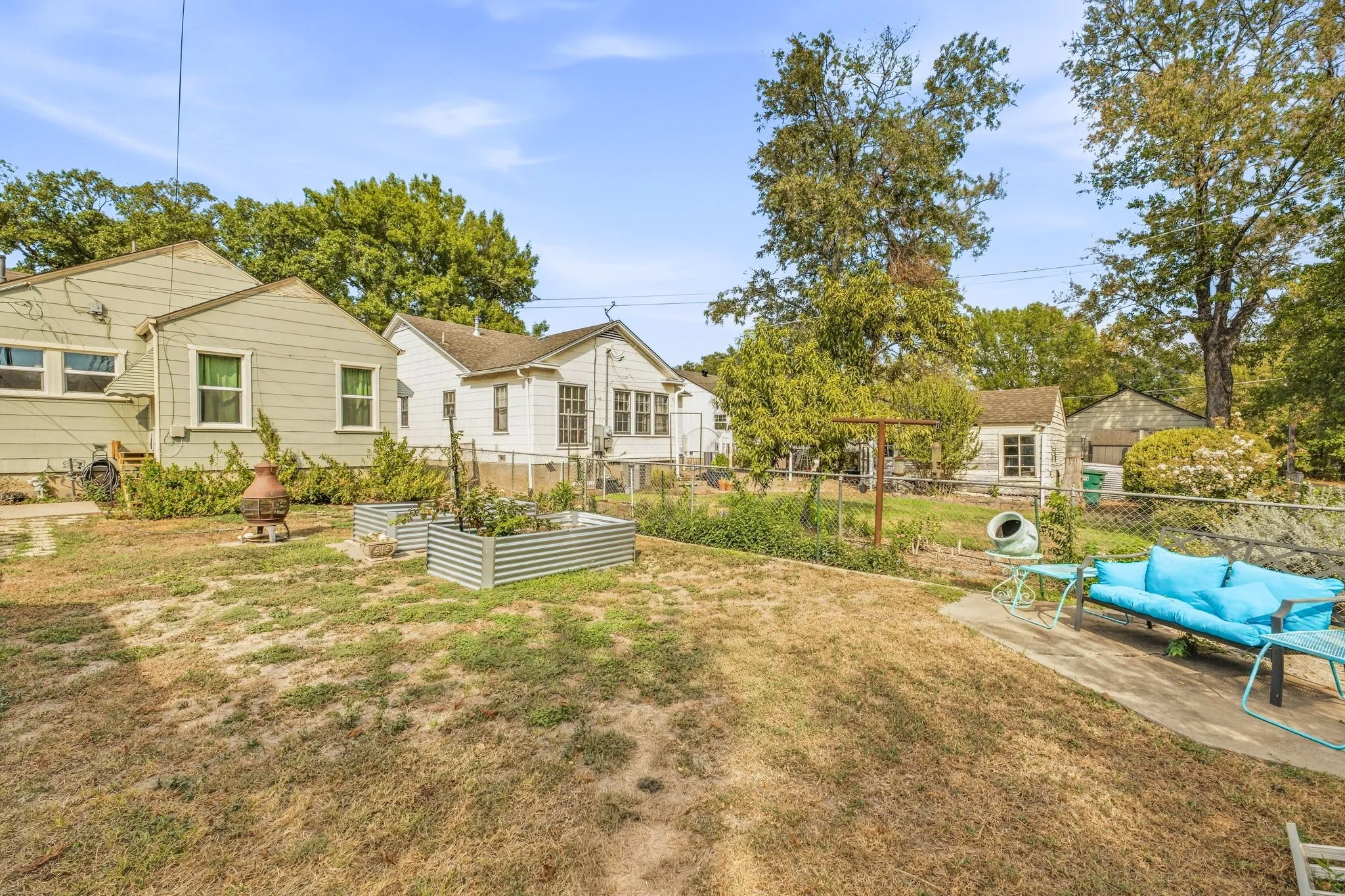 Single Family Residence For Sale in Tarrant County , 4309 Lovell, Fort Worth, Texas 76107, 2 Bedroom, 1 Bathroom, 1 Garage spaces, 1,351 Sqft, built in 1939, mls#21397236, Real Estate Agent in Fort Worth, Homes For Sale in Tarrant county, Homes For Sale in Fort Worth, Realtor in Fort Worth Texas, Real Estate Brokerage Independent Realty Texas, Luminita Cordes Realtor