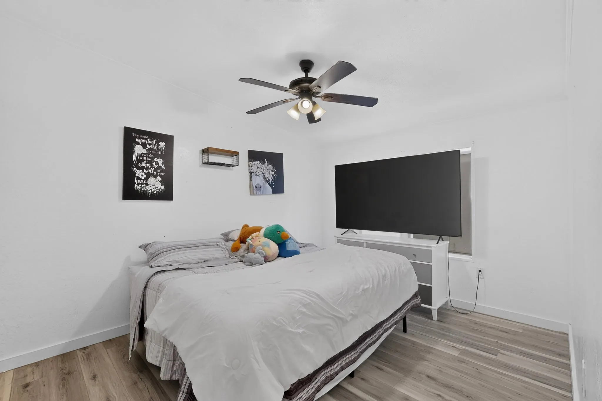 Mobile Home For Sale in Denton County , 2181 Doe Branch Road, Little Elm, Texas 75068, 4 Bedroom, 3 Bathroom, Garage spaces, 2,240 Sqft, built in 1998, mls#21402619, Real Estate Agent in Little Elm, Homes For Sale in Denton county, Homes For Sale in Little Elm, Realtor in Little Elm Texas, Real Estate Brokerage Independent Realty Texas, Luminita Cordes Realtor
