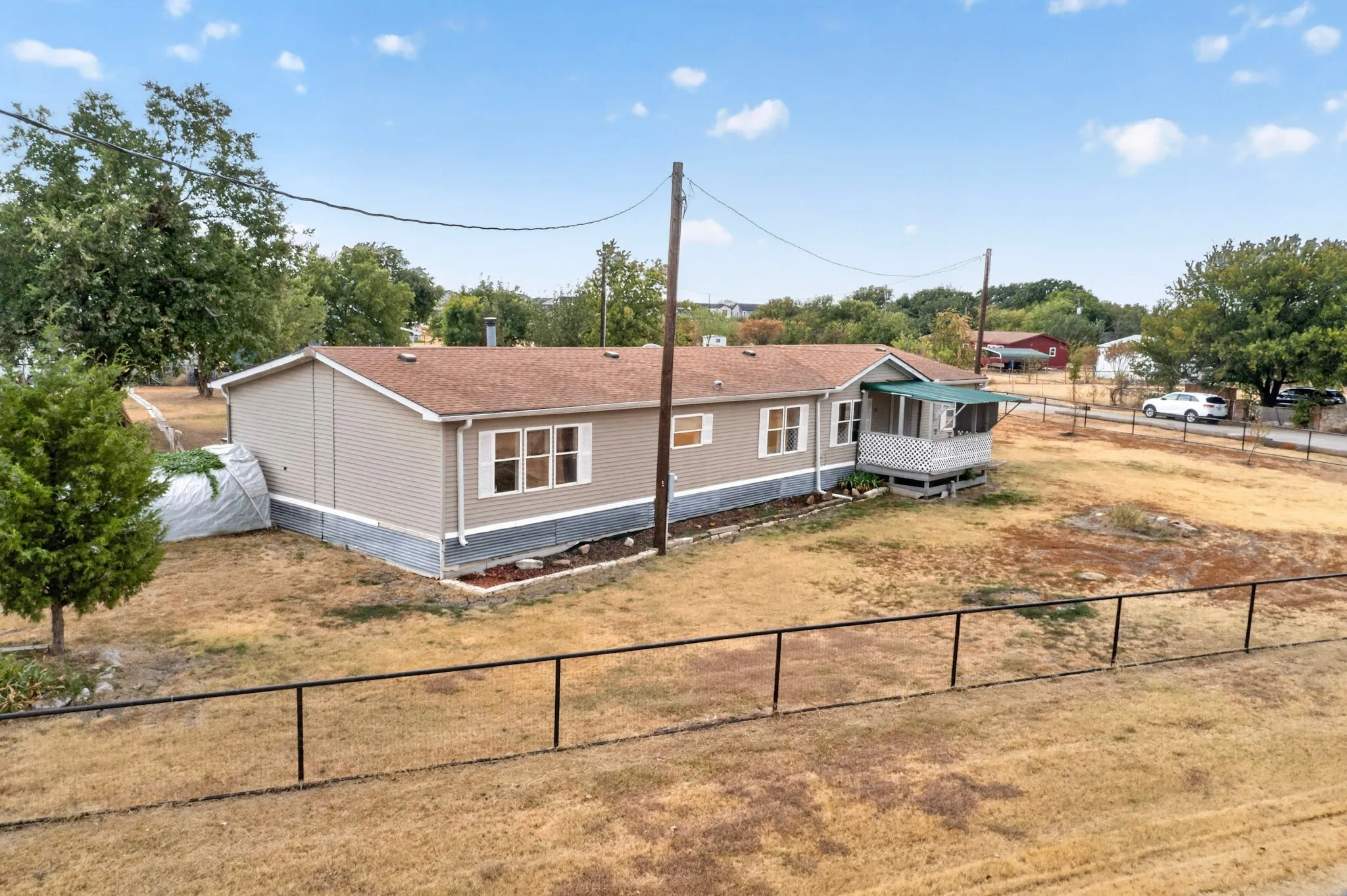 Mobile Home For Sale in Denton County , 2181 Doe Branch Road, Little Elm, Texas 75068, 4 Bedroom, 3 Bathroom, Garage spaces, 2,240 Sqft, built in 1998, mls#21402619, Real Estate Agent in Little Elm, Homes For Sale in Denton county, Homes For Sale in Little Elm, Realtor in Little Elm Texas, Real Estate Brokerage Independent Realty Texas, Luminita Cordes Realtor