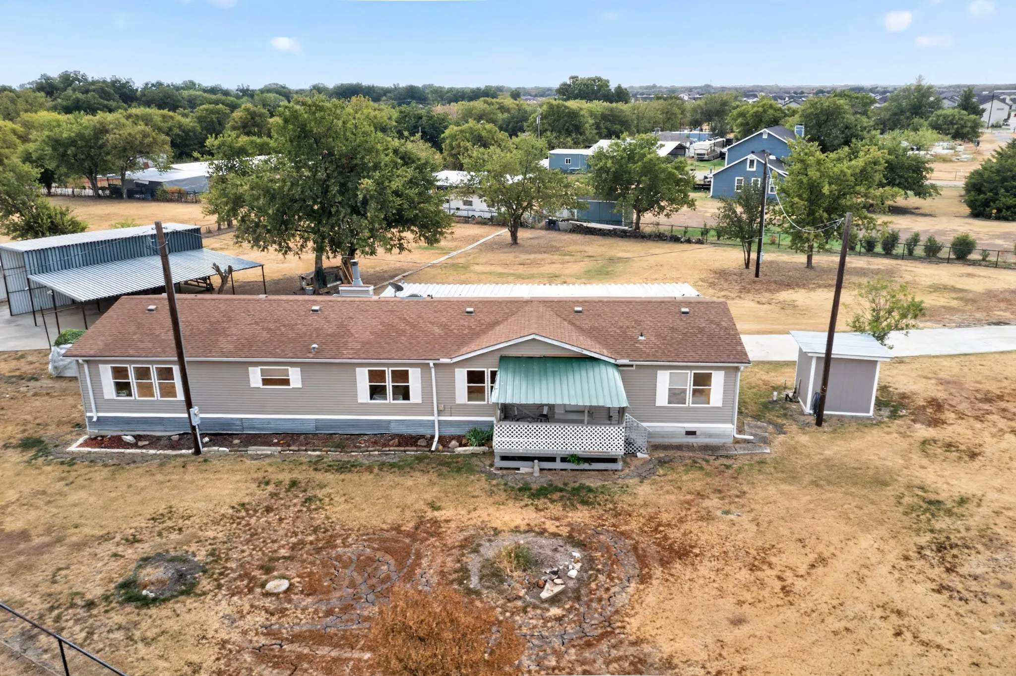 Mobile Home For Sale in Denton County , 2181 Doe Branch Road, Little Elm, Texas 75068, 4 Bedroom, 3 Bathroom, Garage spaces, 2,240 Sqft, built in 1998, mls#21402619, Real Estate Agent in Little Elm, Homes For Sale in Denton county, Homes For Sale in Little Elm, Realtor in Little Elm Texas, Real Estate Brokerage Independent Realty Texas, Luminita Cordes Realtor
