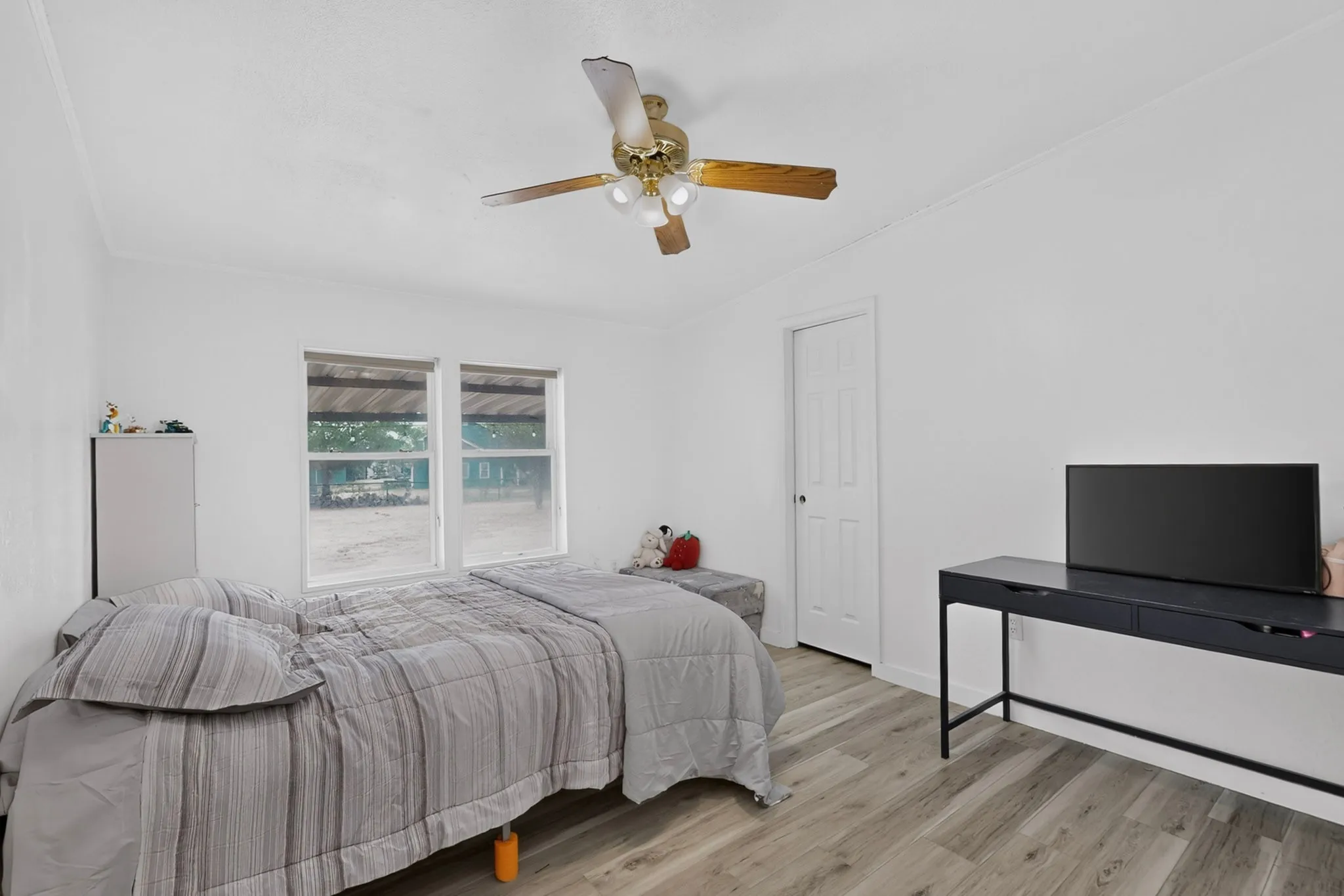 Mobile Home For Sale in Denton County , 2181 Doe Branch Road, Little Elm, Texas 75068, 4 Bedroom, 3 Bathroom, Garage spaces, 2,240 Sqft, built in 1998, mls#21402619, Real Estate Agent in Little Elm, Homes For Sale in Denton county, Homes For Sale in Little Elm, Realtor in Little Elm Texas, Real Estate Brokerage Independent Realty Texas, Luminita Cordes Realtor
