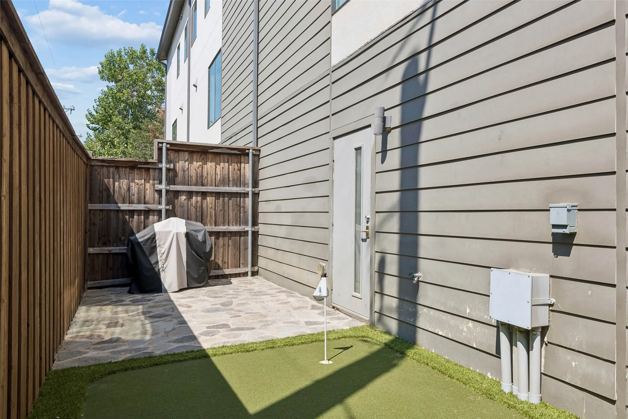 Condominium For Rent in Dallas County , 2115 Bennett Avenue 30, Dallas, Texas 75206, 2 Bedroom, 3 Bathroom, 2 Garage spaces, 1,717 Sqft, built in 2016, mls#21403302, Real Estate Agent in Dallas, Homes For Rent in Dallas county, Homes For Rent in Dallas, Realtor in Dallas Texas, Real Estate Brokerage Independent Realty Texas, Luminita Cordes Realtor