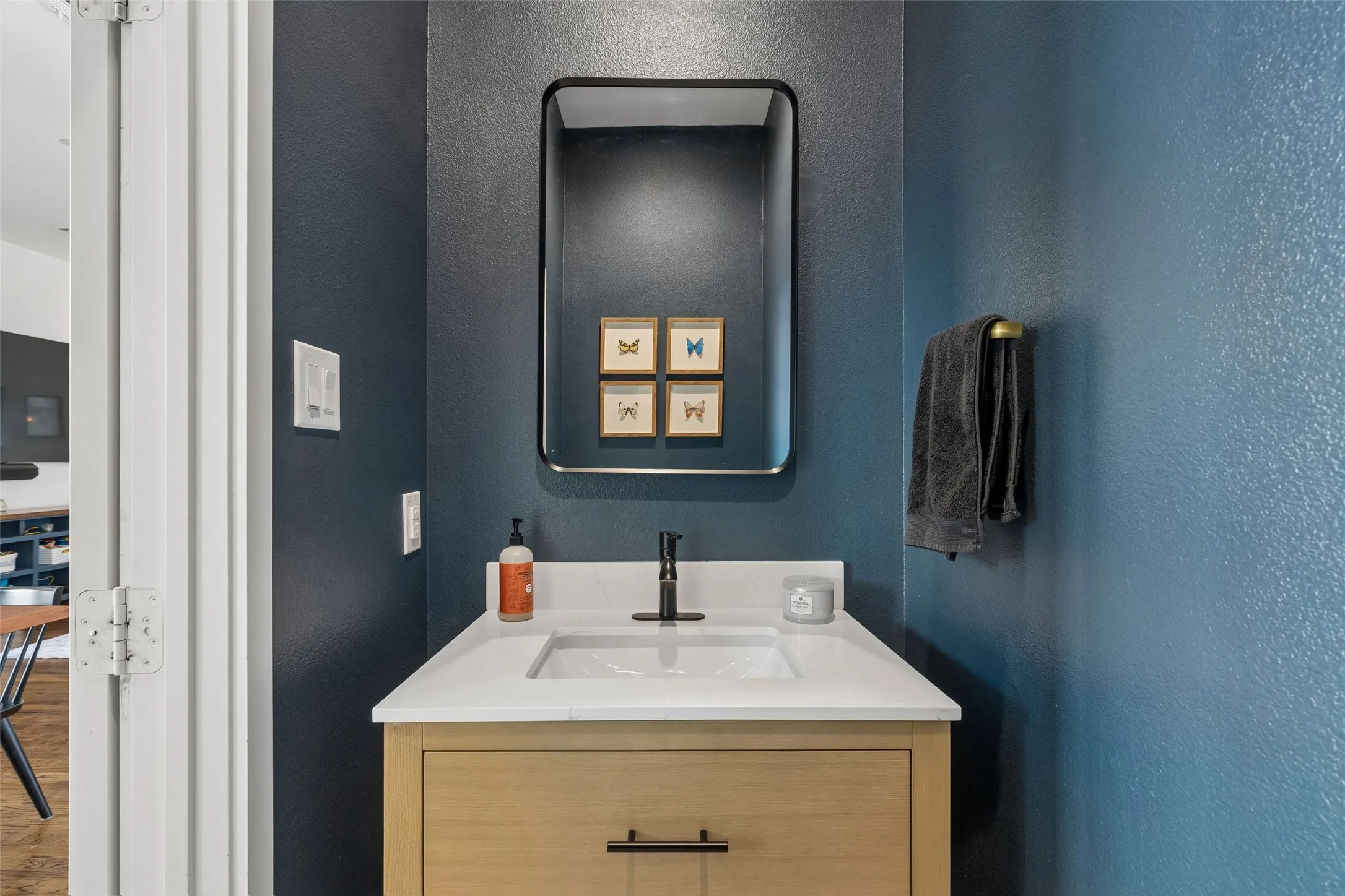 Condominium For Rent in Dallas County , 2115 Bennett Avenue 30, Dallas, Texas 75206, 2 Bedroom, 3 Bathroom, 2 Garage spaces, 1,717 Sqft, built in 2016, mls#21403302, Real Estate Agent in Dallas, Homes For Rent in Dallas county, Homes For Rent in Dallas, Realtor in Dallas Texas, Real Estate Brokerage Independent Realty Texas, Luminita Cordes Realtor