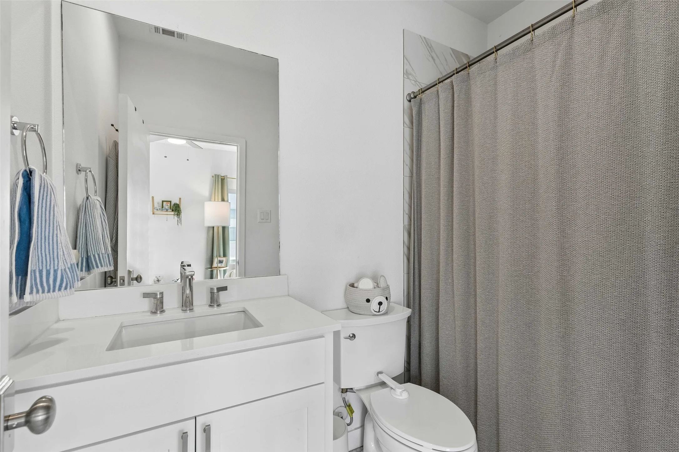 Condominium For Rent in Dallas County , 2115 Bennett Avenue 30, Dallas, Texas 75206, 2 Bedroom, 3 Bathroom, 2 Garage spaces, 1,717 Sqft, built in 2016, mls#21403302, Real Estate Agent in Dallas, Homes For Rent in Dallas county, Homes For Rent in Dallas, Realtor in Dallas Texas, Real Estate Brokerage Independent Realty Texas, Luminita Cordes Realtor