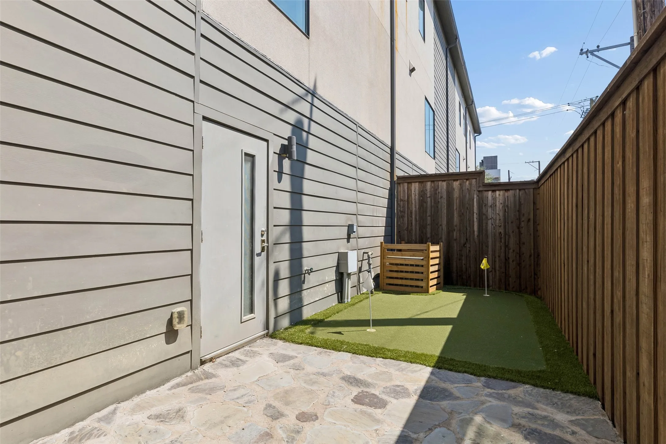 Condominium For Rent in Dallas County , 2115 Bennett Avenue 30, Dallas, Texas 75206, 2 Bedroom, 3 Bathroom, 2 Garage spaces, 1,717 Sqft, built in 2016, mls#21403302, Real Estate Agent in Dallas, Homes For Rent in Dallas county, Homes For Rent in Dallas, Realtor in Dallas Texas, Real Estate Brokerage Independent Realty Texas, Luminita Cordes Realtor