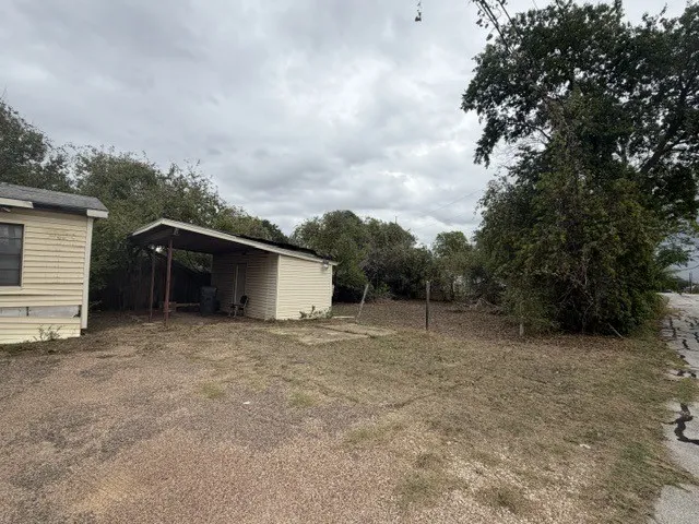 Single Family Residence For Sale in Mc Lennan County , 501 Hatton Street, Waco, Texas 76704, 3 Bedroom, 1 Bathroom, Garage spaces, 1,040 Sqft, built in 1925, mls#21397073, Real Estate Agent in Waco, Homes For Sale in Mc Lennan county, Homes For Sale in Waco, Realtor in Waco Texas, Real Estate Brokerage Independent Realty Texas, Luminita Cordes Realtor