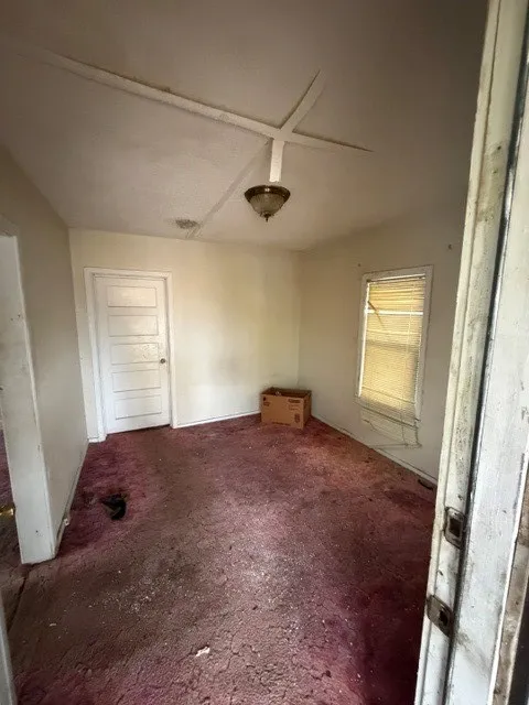 Single Family Residence For Sale in Mc Lennan County , 501 Hatton Street, Waco, Texas 76704, 3 Bedroom, 1 Bathroom, Garage spaces, 1,040 Sqft, built in 1925, mls#21397073, Real Estate Agent in Waco, Homes For Sale in Mc Lennan county, Homes For Sale in Waco, Realtor in Waco Texas, Real Estate Brokerage Independent Realty Texas, Luminita Cordes Realtor