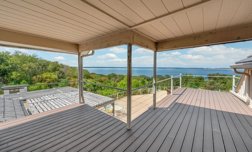 Single Family Residence For Sale in Mc Lennan County , 3711 Windmill Hill Drive, Waco, Texas 76710, 3 Bedroom, 4 Bathroom, 2 Garage spaces, 4,180 Sqft, built in 1973, mls#21402105, Real Estate Agent in Waco, Homes For Sale in Mc Lennan county, Homes For Sale in Waco, Realtor in Waco Texas, Real Estate Brokerage Independent Realty Texas, Luminita Cordes Realtor