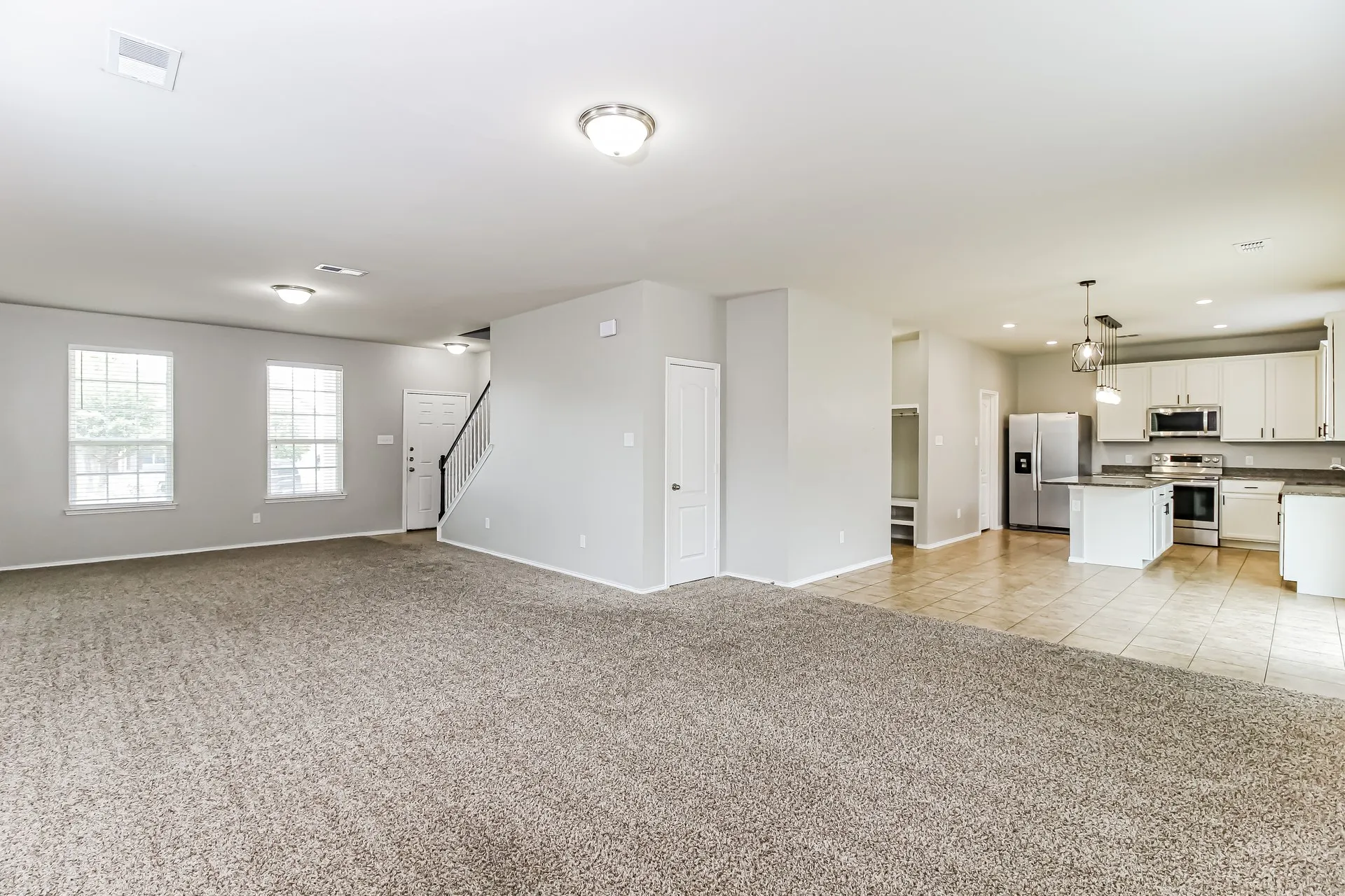 Single Family Residence For Rent in Denton County , 2209 Windsor Farms Drive, Denton, Texas 76207, 3 Bedroom, 3 Bathroom, 2 Garage spaces, 2,354 Sqft, built in 2014, mls#21403912, Real Estate Agent in Denton, Homes For Rent in Denton county, Homes For Rent in Denton, Realtor in Denton Texas, Real Estate Brokerage Independent Realty Texas, Luminita Cordes Realtor